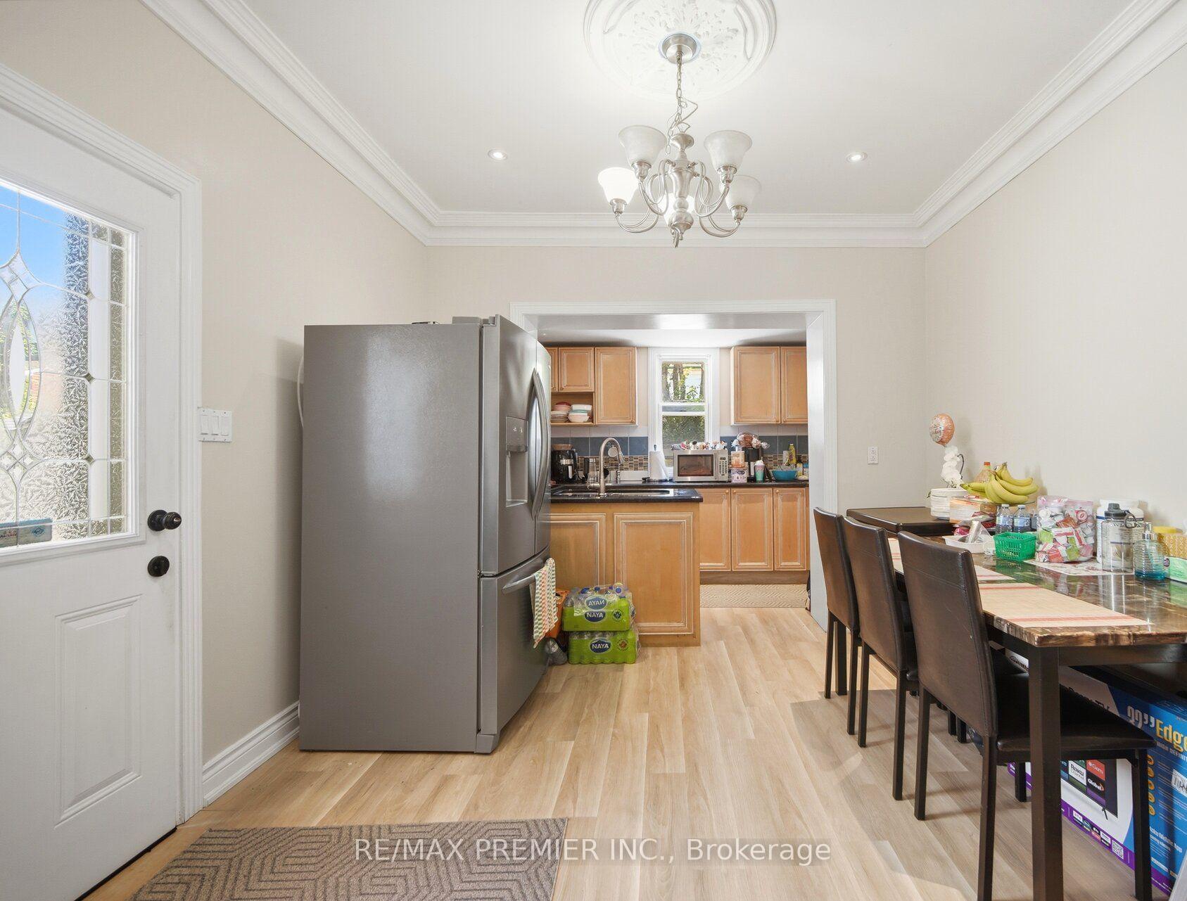 Photo 10 of 277 Old Weston Road, Toronto, Weston-Pellam Park — HOMEH