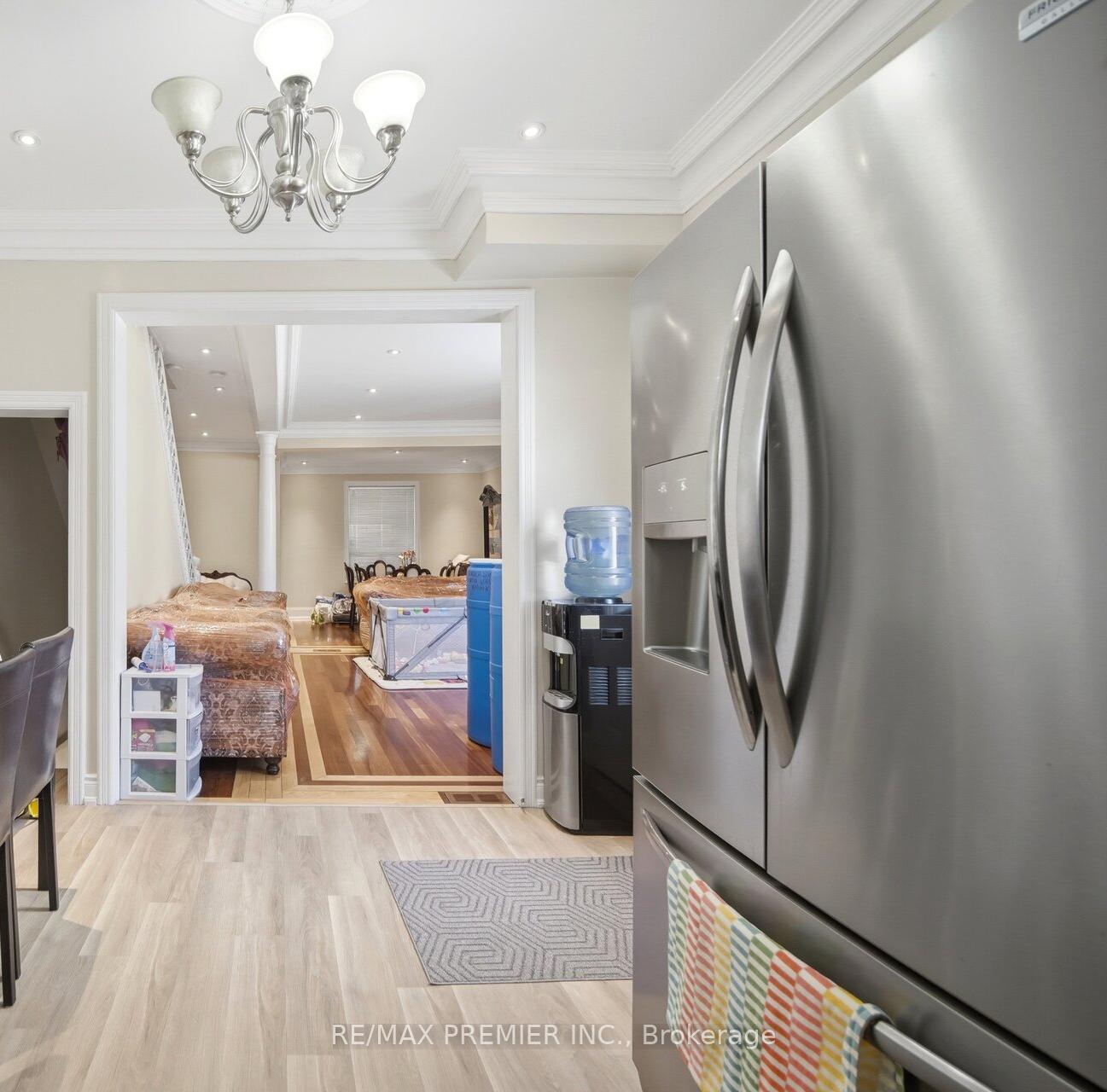 Photo 12 of 277 Old Weston Road, Toronto, Weston-Pellam Park — HOMEH