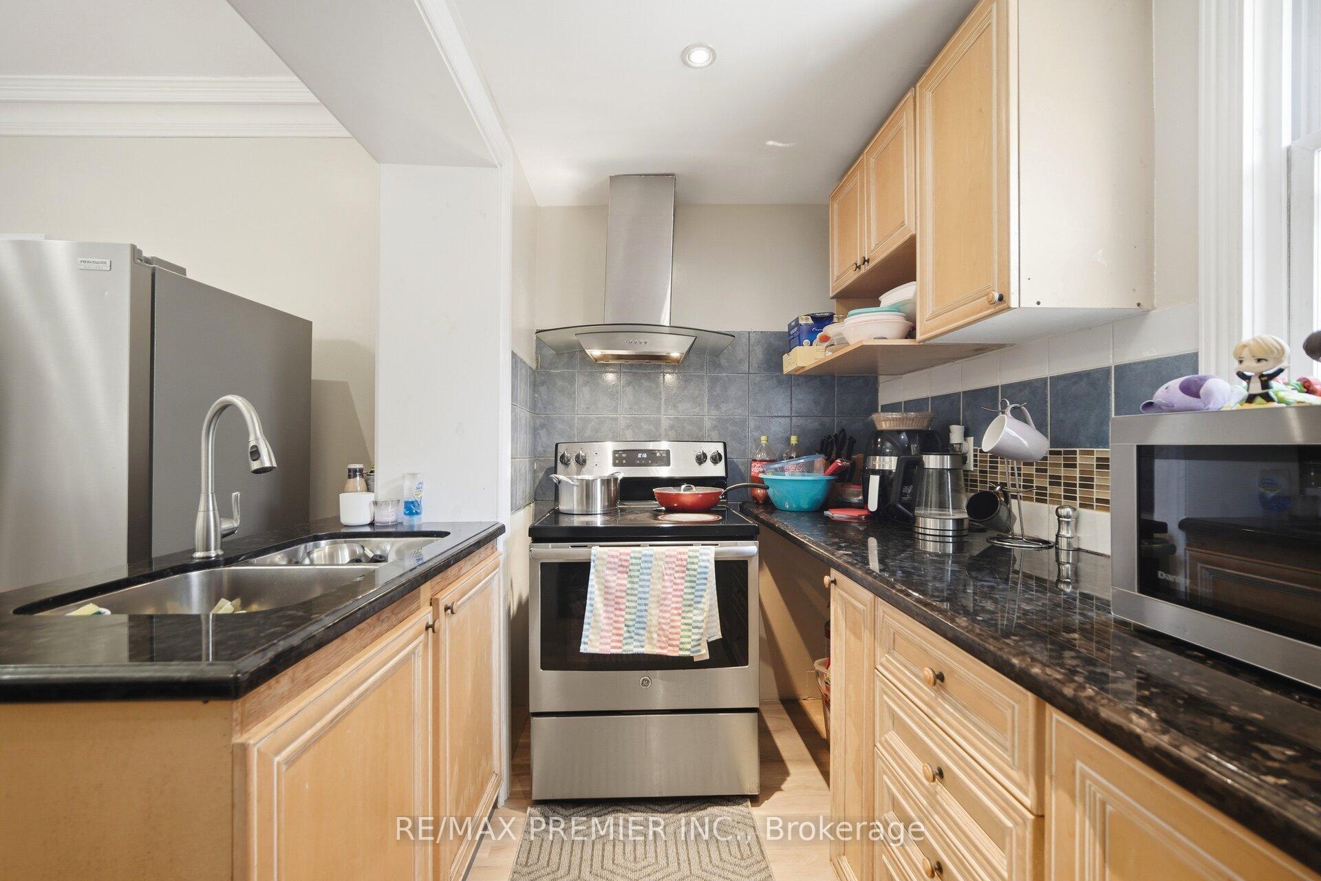 Photo 13 of 277 Old Weston Road, Toronto, Weston-Pellam Park — HOMEH