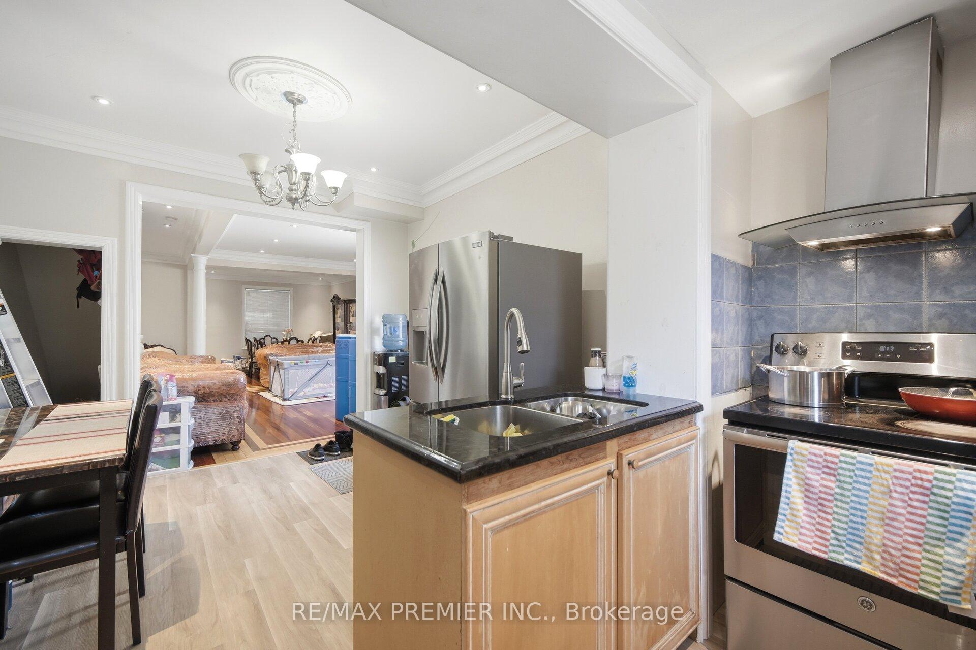 Photo 15 of 277 Old Weston Road, Toronto, Weston-Pellam Park — HOMEH