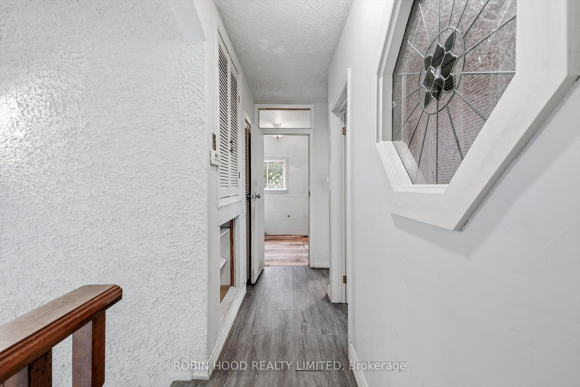 Photo 15 of 8 Pandora Circle, Scarborough, Woburn — HOMEH