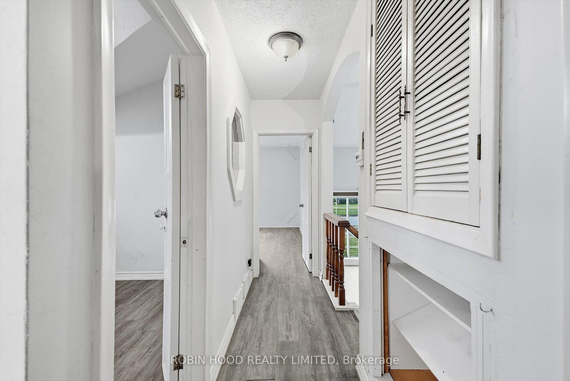 Photo 16 of 8 Pandora Circle, Scarborough, Woburn — HOMEH