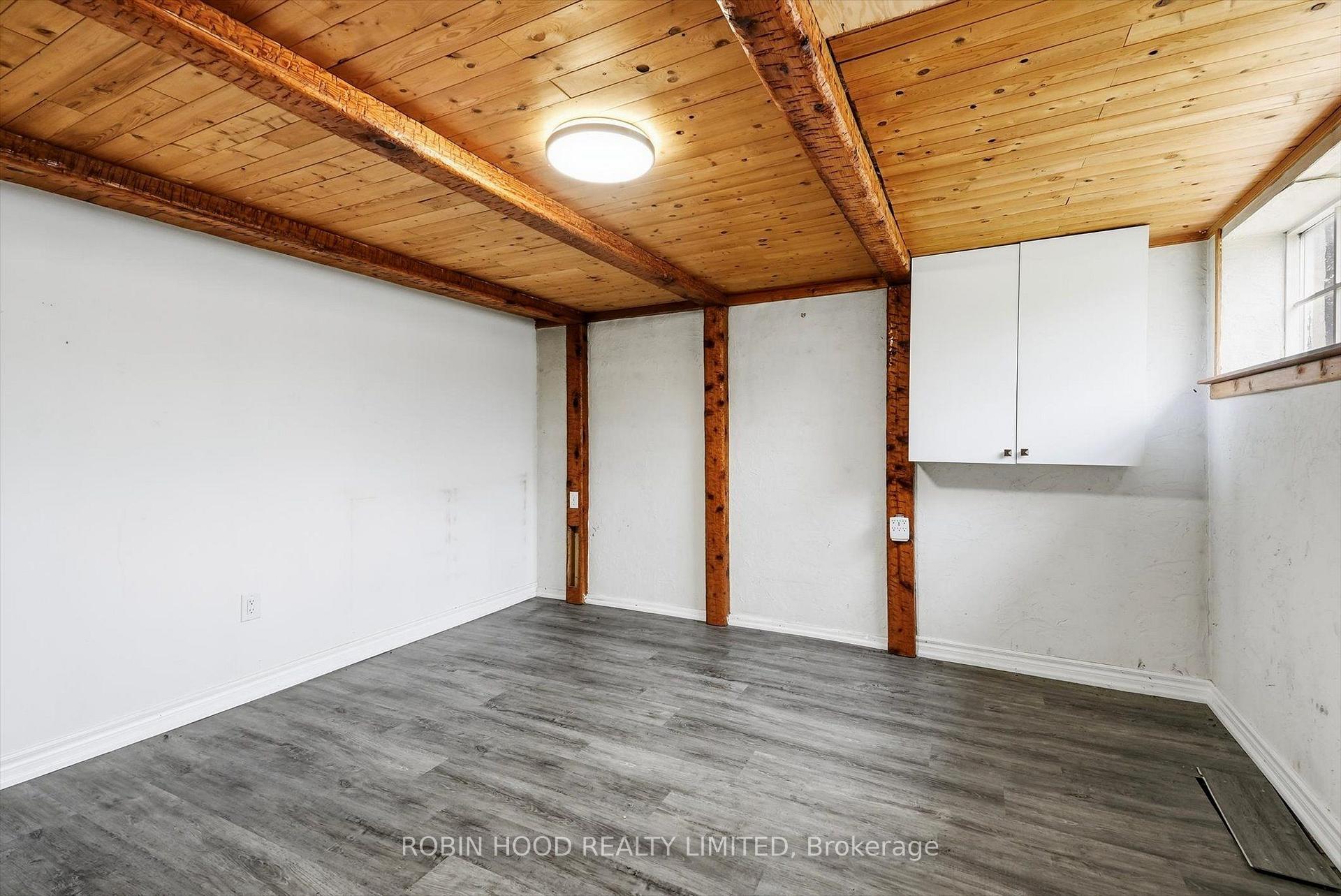 Photo 33 of 8 Pandora Circle, Scarborough, Woburn — HOMEH