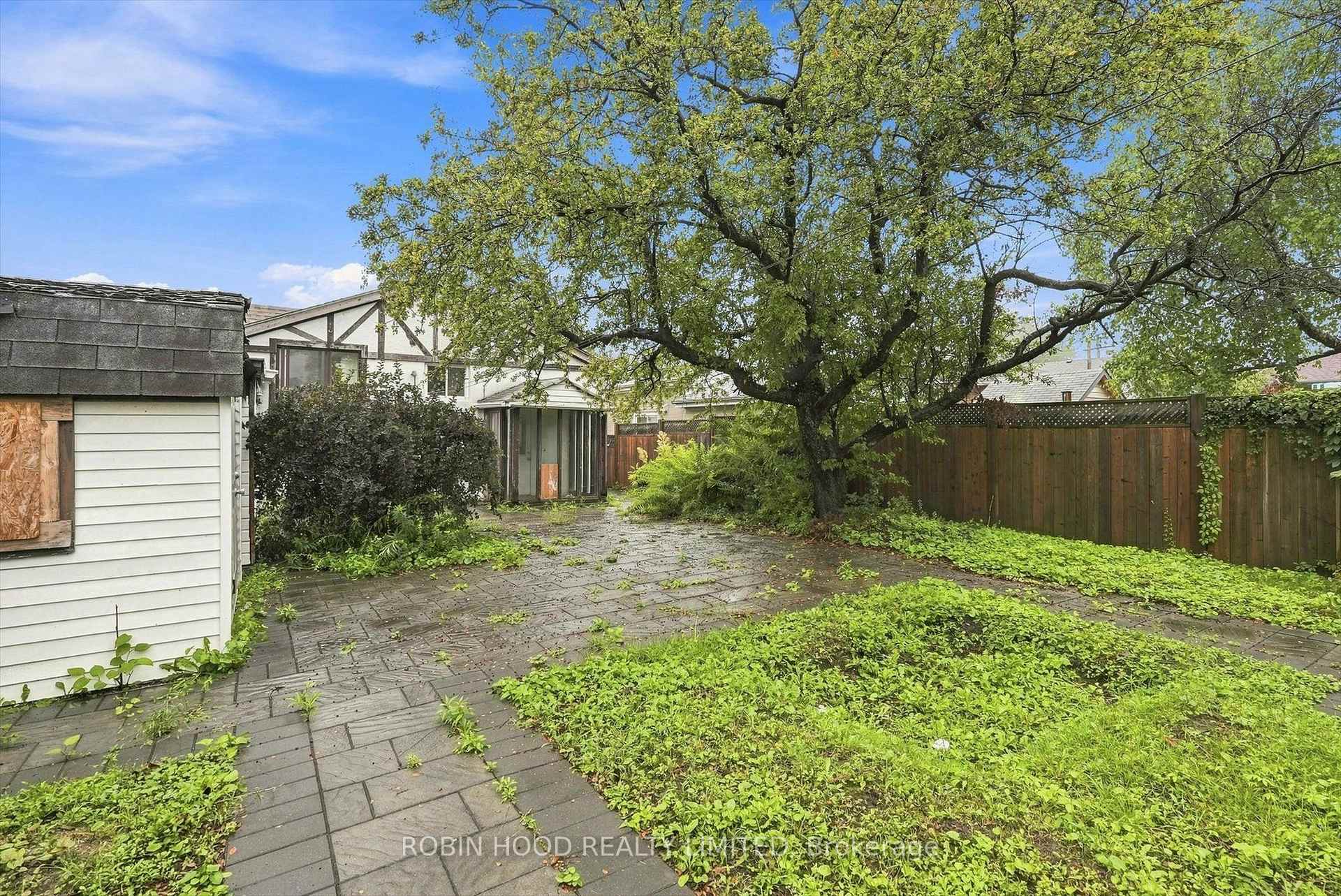 Photo 48 of 8 Pandora Circle, Scarborough, Woburn — HOMEH