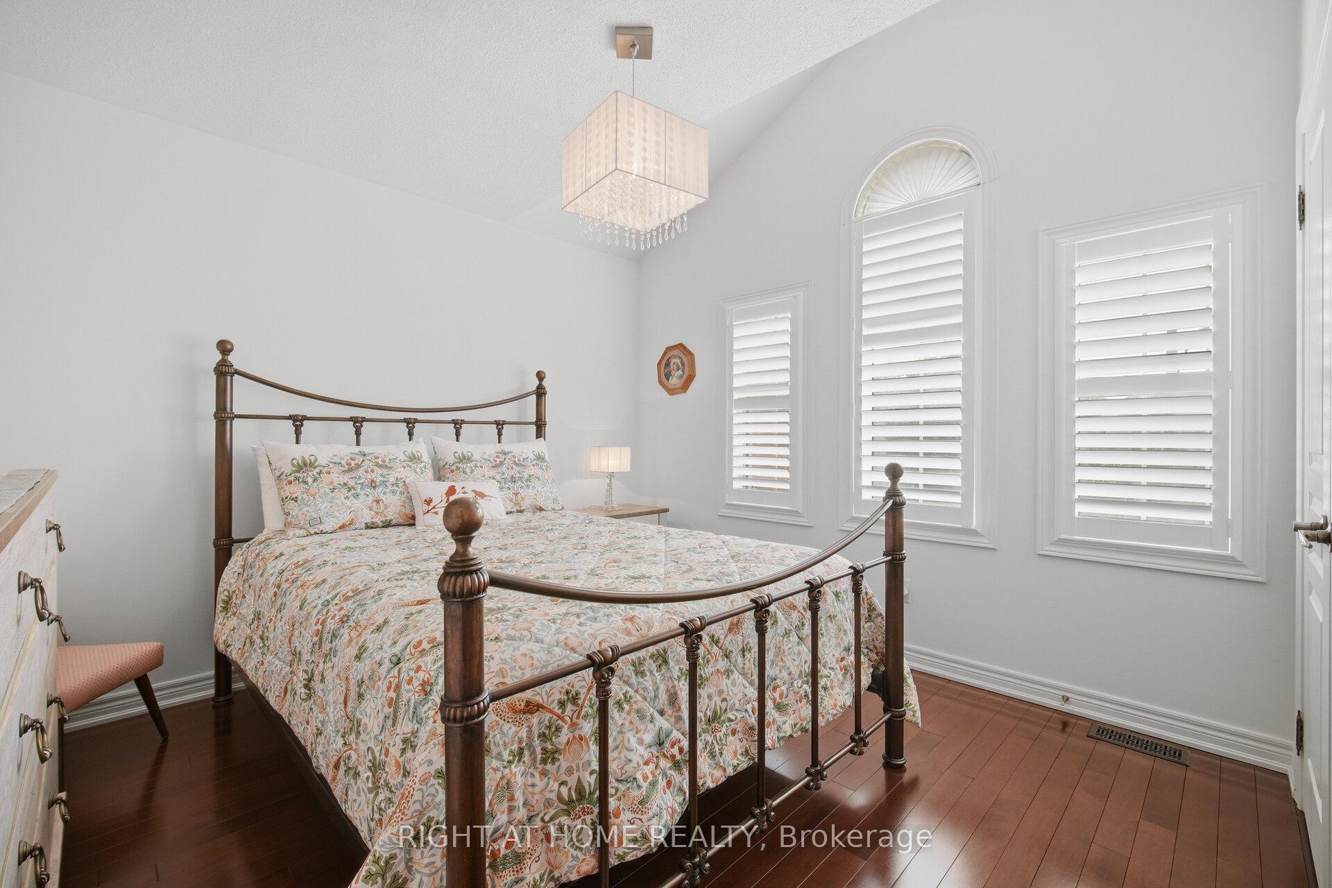 Photo 22 of 406 Chandler Crescent, Milton, Scott — HOMEH
