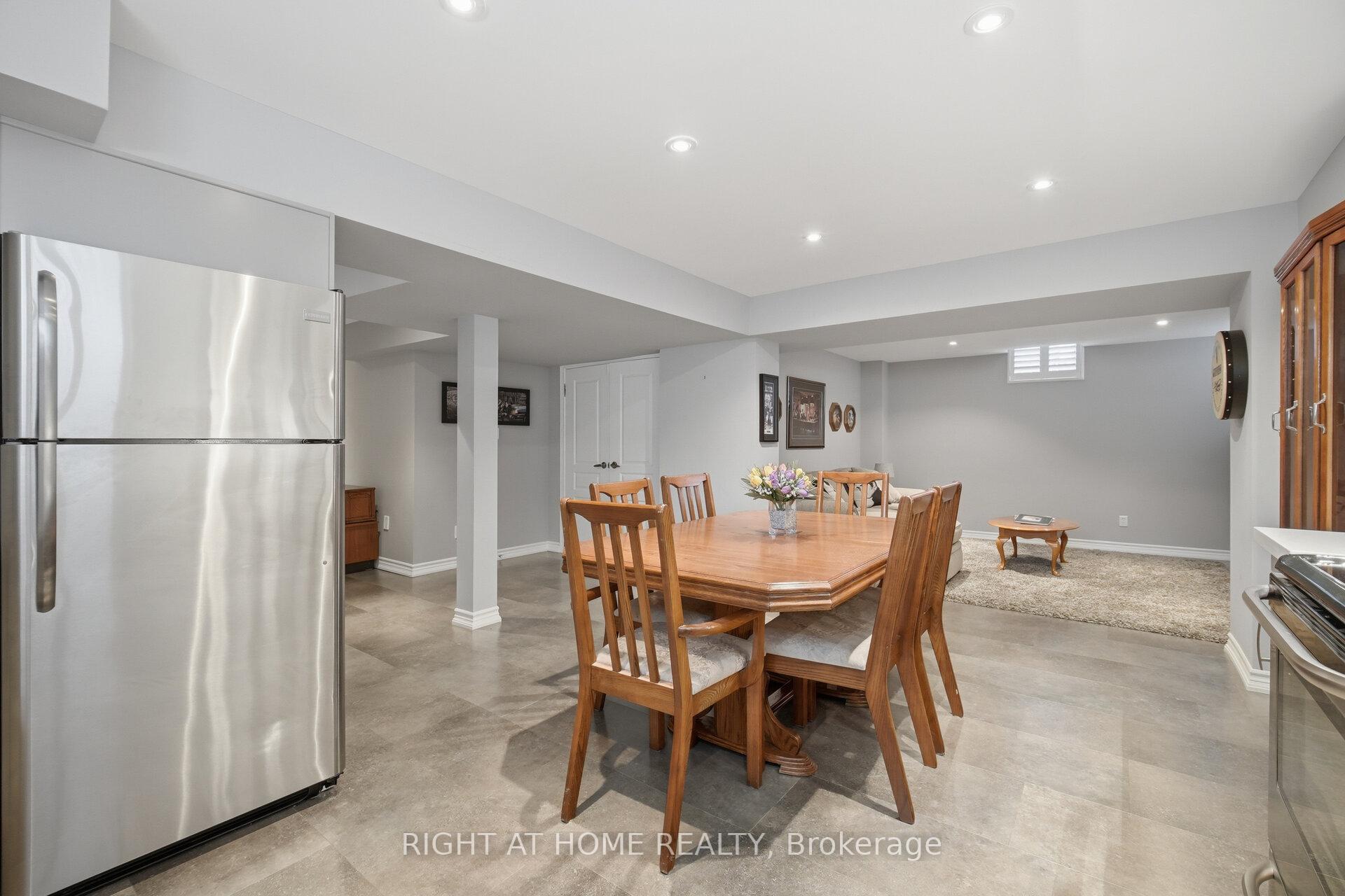 Photo 32 of 406 Chandler Crescent, Milton, Scott — HOMEH