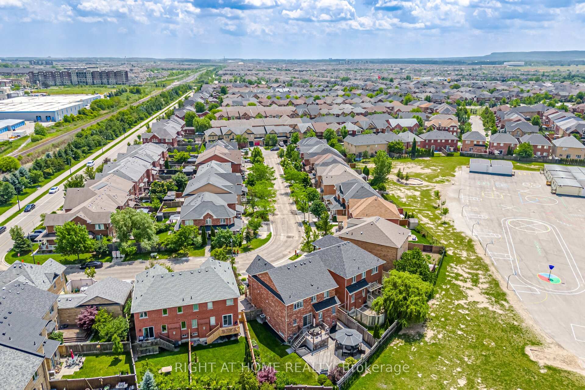 Photo 45 of 406 Chandler Crescent, Milton, Scott — HOMEH