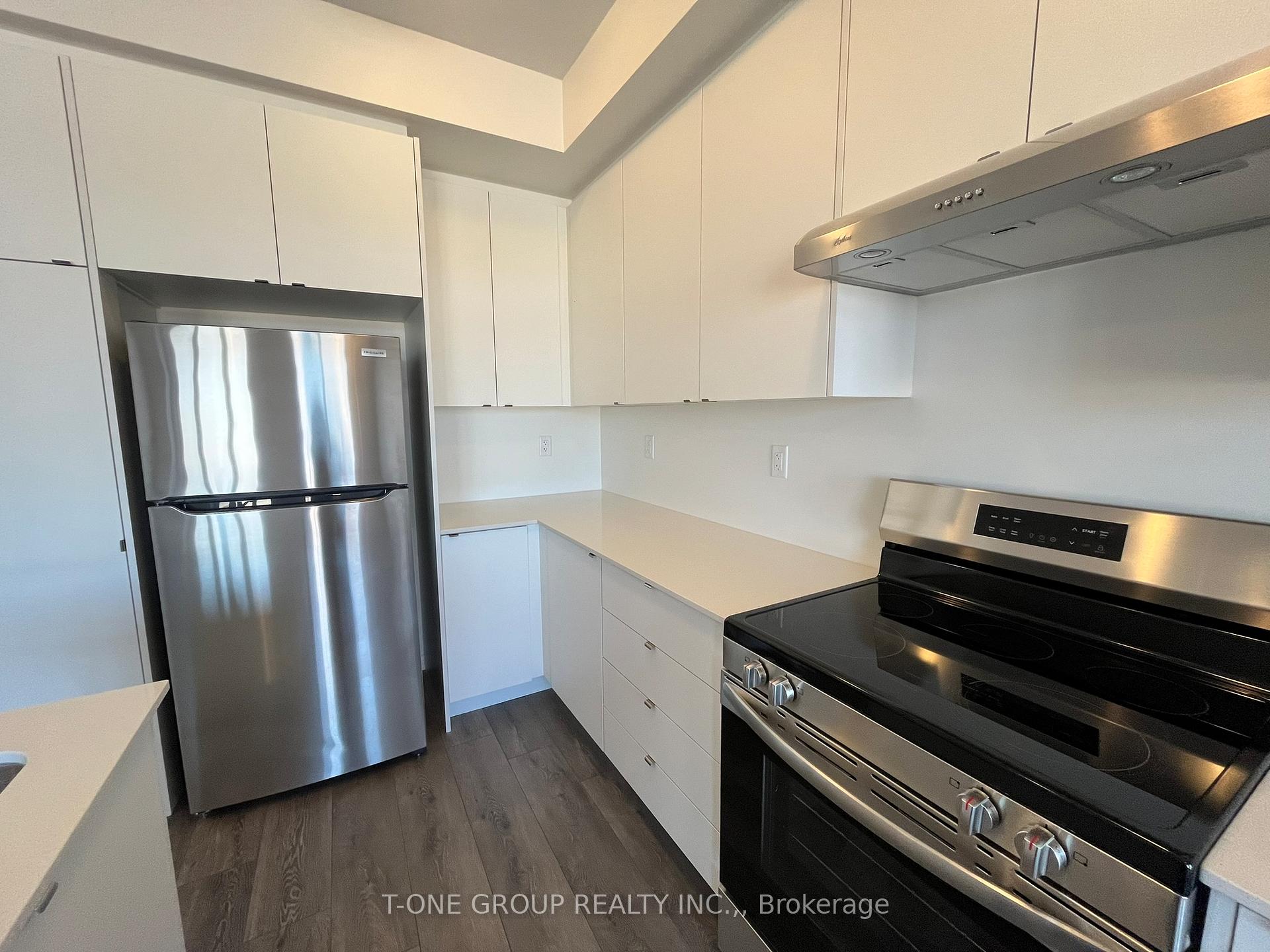 Photo 9 of 103 Greer Street, Barrie, Rural Barrie Southeast — HOMEH
