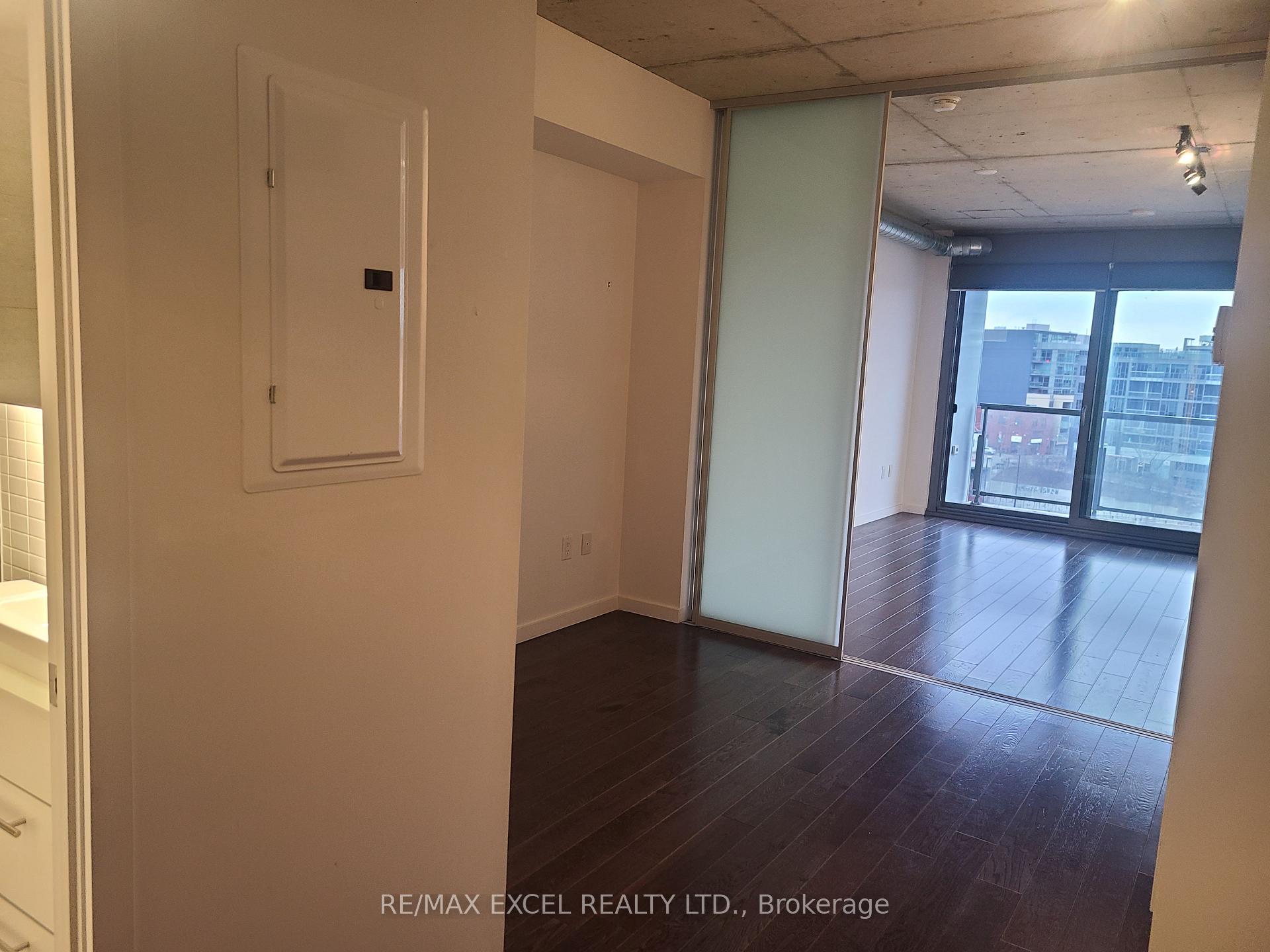 Photo 9 of Unit 722, 32 Trolley Crescent, Toronto, Waterfront Communities — HOMEH