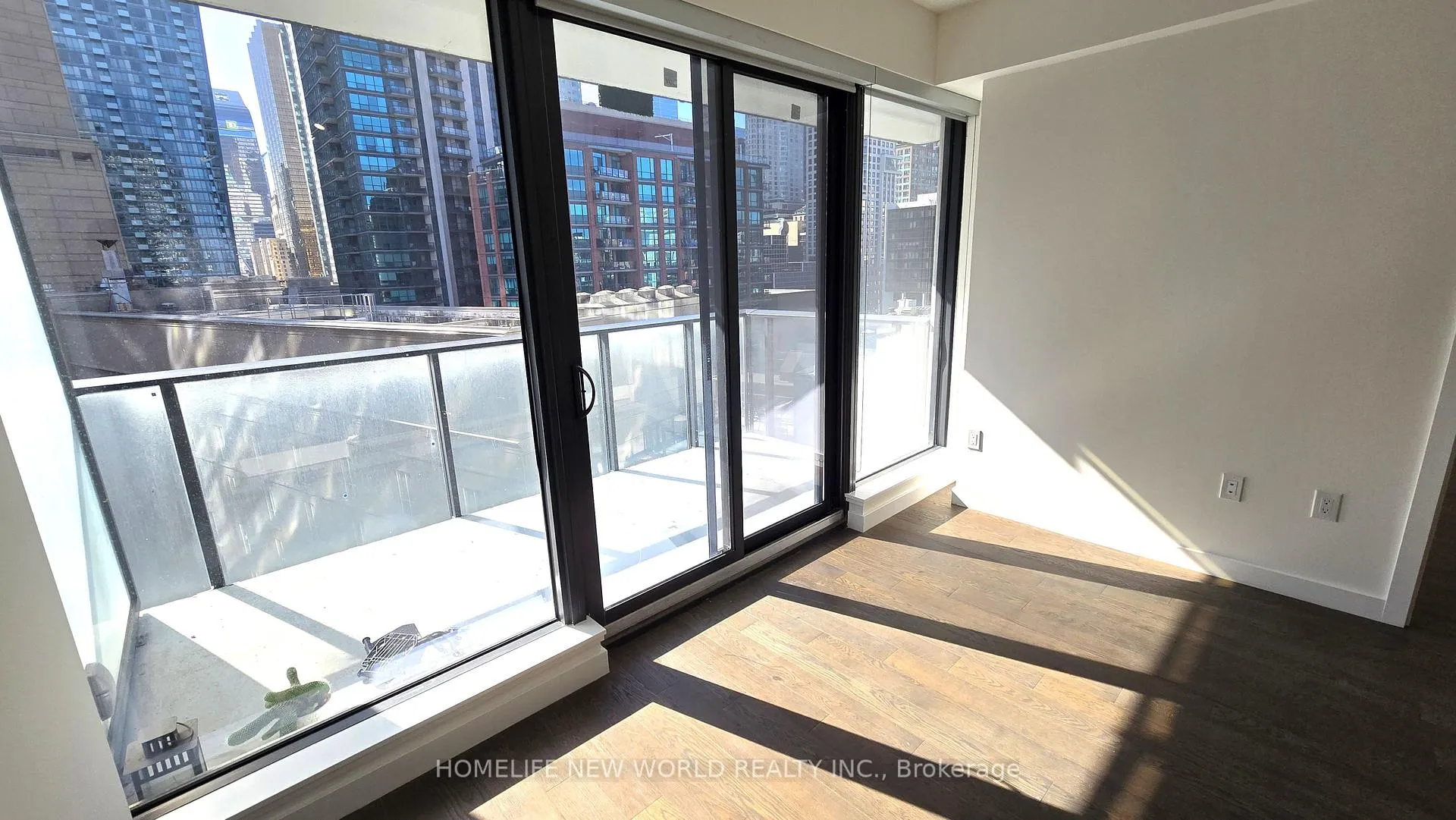 Photo 5 of Unit 1006, 2A Church Street, Toronto, Waterfront Communities — HOMEH