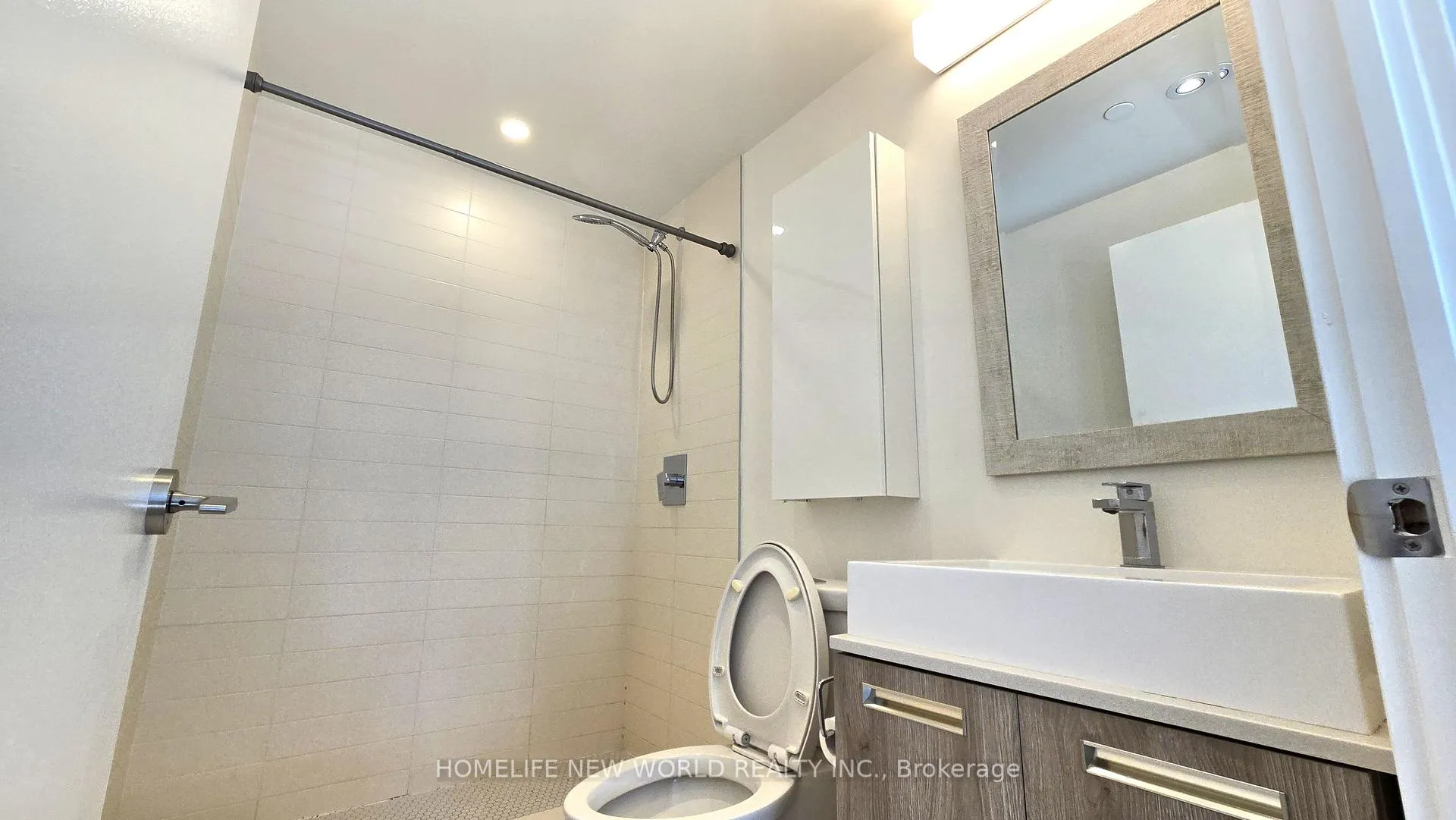 Photo 9 of Unit 1006, 2A Church Street, Toronto, Waterfront Communities — HOMEH