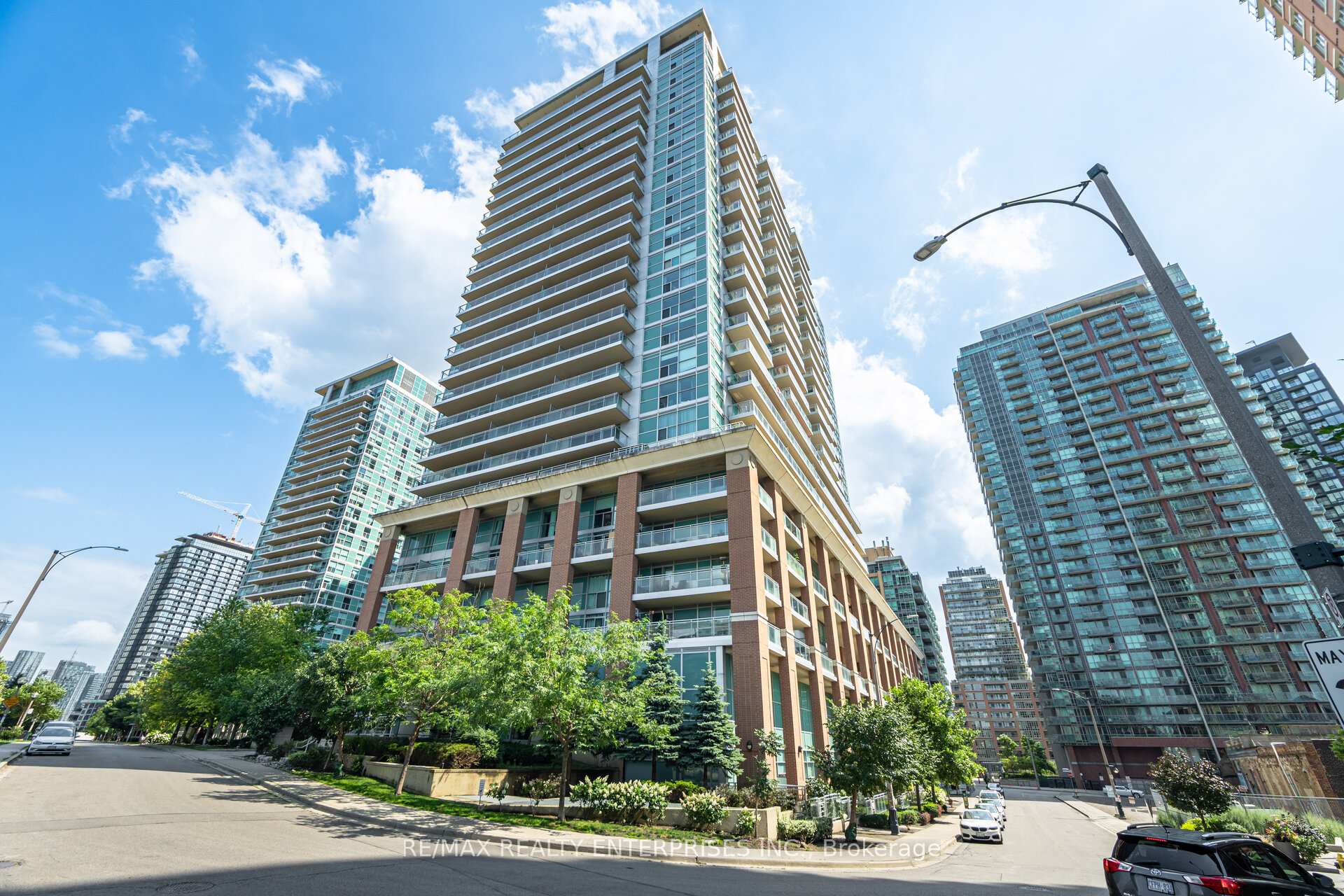 Photo of Unit 1610, 100 Western Battery Road