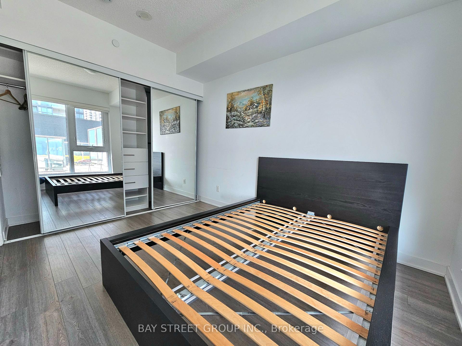 Photo 6 of Unit 509, 5180 Yonge Street, North York, Willowdale West — HOMEH