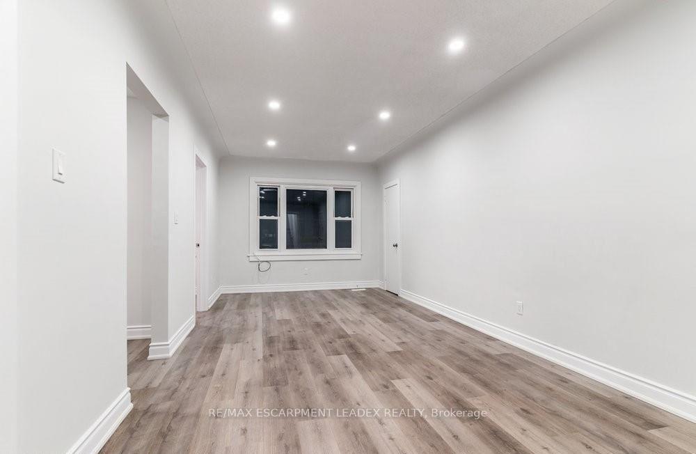 Photo 5 of Unit A, 598 Upper James Street, Hamilton, Southam — HOMEH