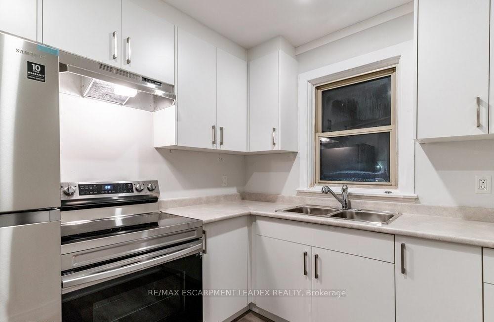 Photo 7 of Unit A, 598 Upper James Street, Hamilton, Southam — HOMEH