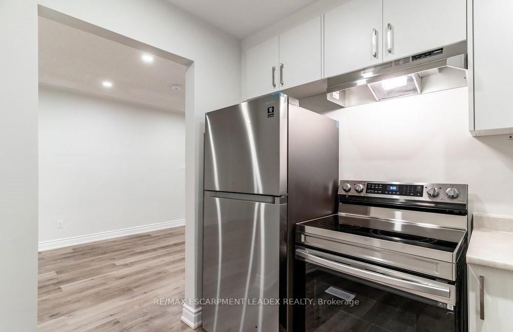 Photo 8 of Unit A, 598 Upper James Street, Hamilton, Southam — HOMEH