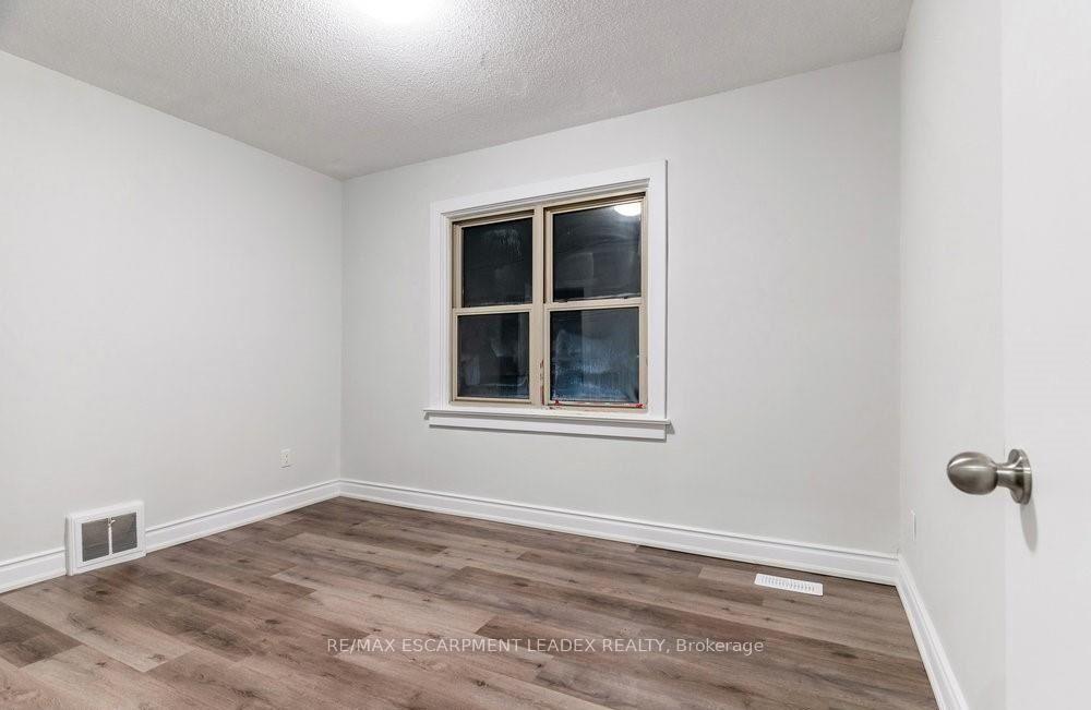 Photo 9 of Unit A, 598 Upper James Street, Hamilton, Southam — HOMEH