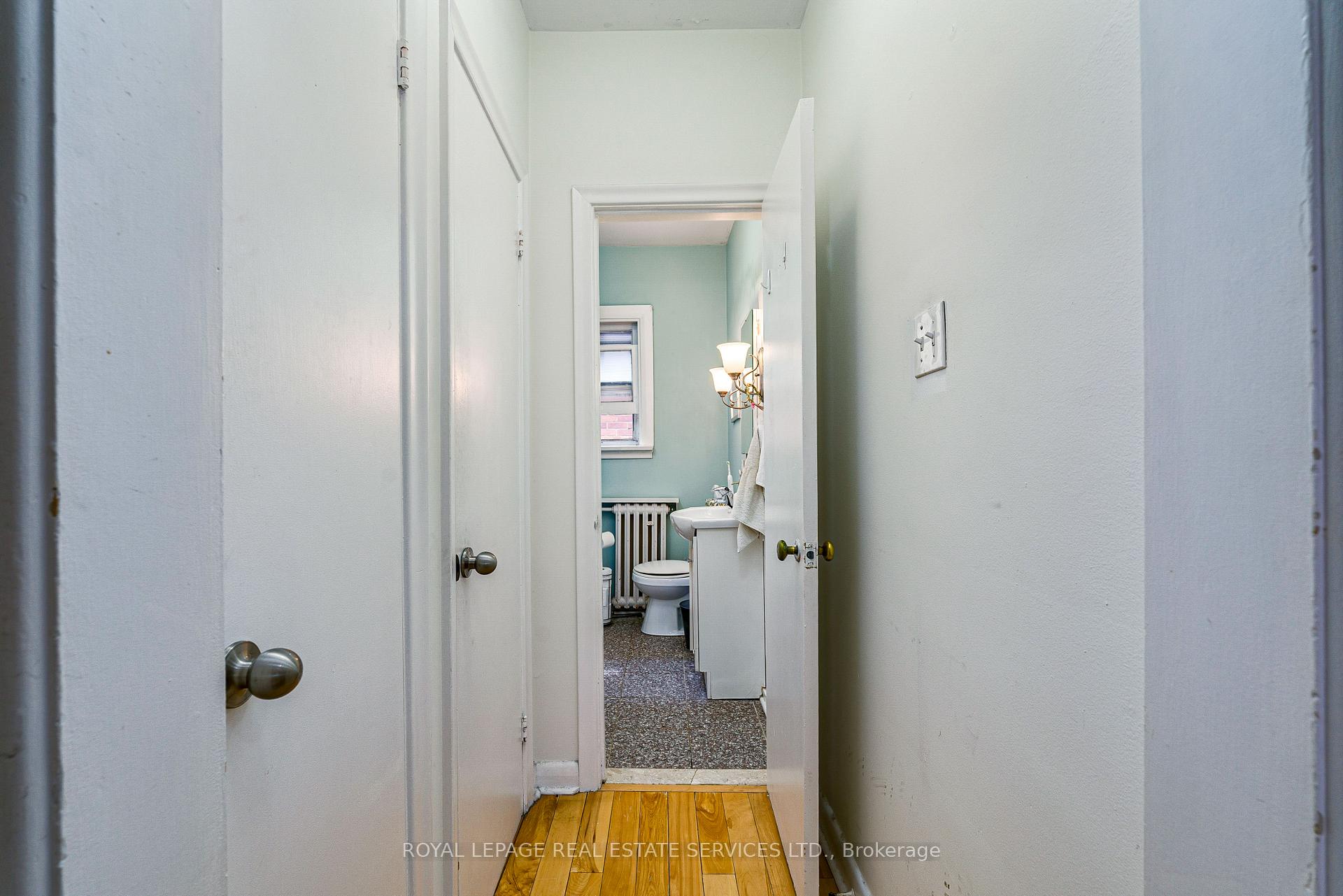 Photo 9 of Unit 4, 50 Glenrose Avenue, Toronto, Rosedale-Moore Park — HOMEH