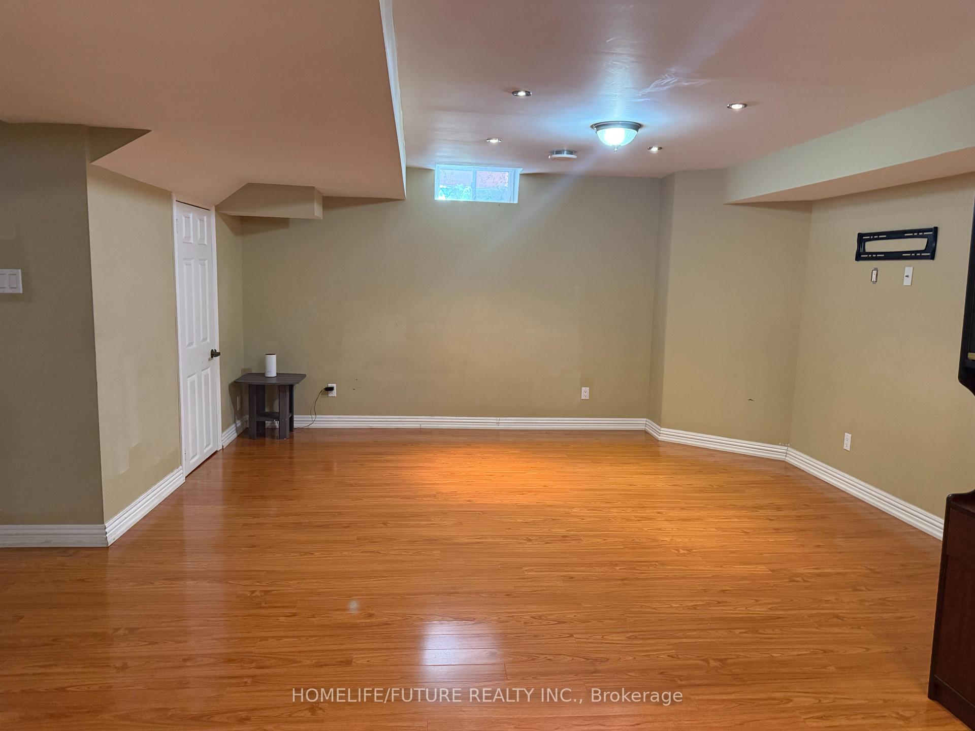 Photo 3 of Unit Bsmt, 13 Hislop Drive, Markham, Box Grove — HOMEH