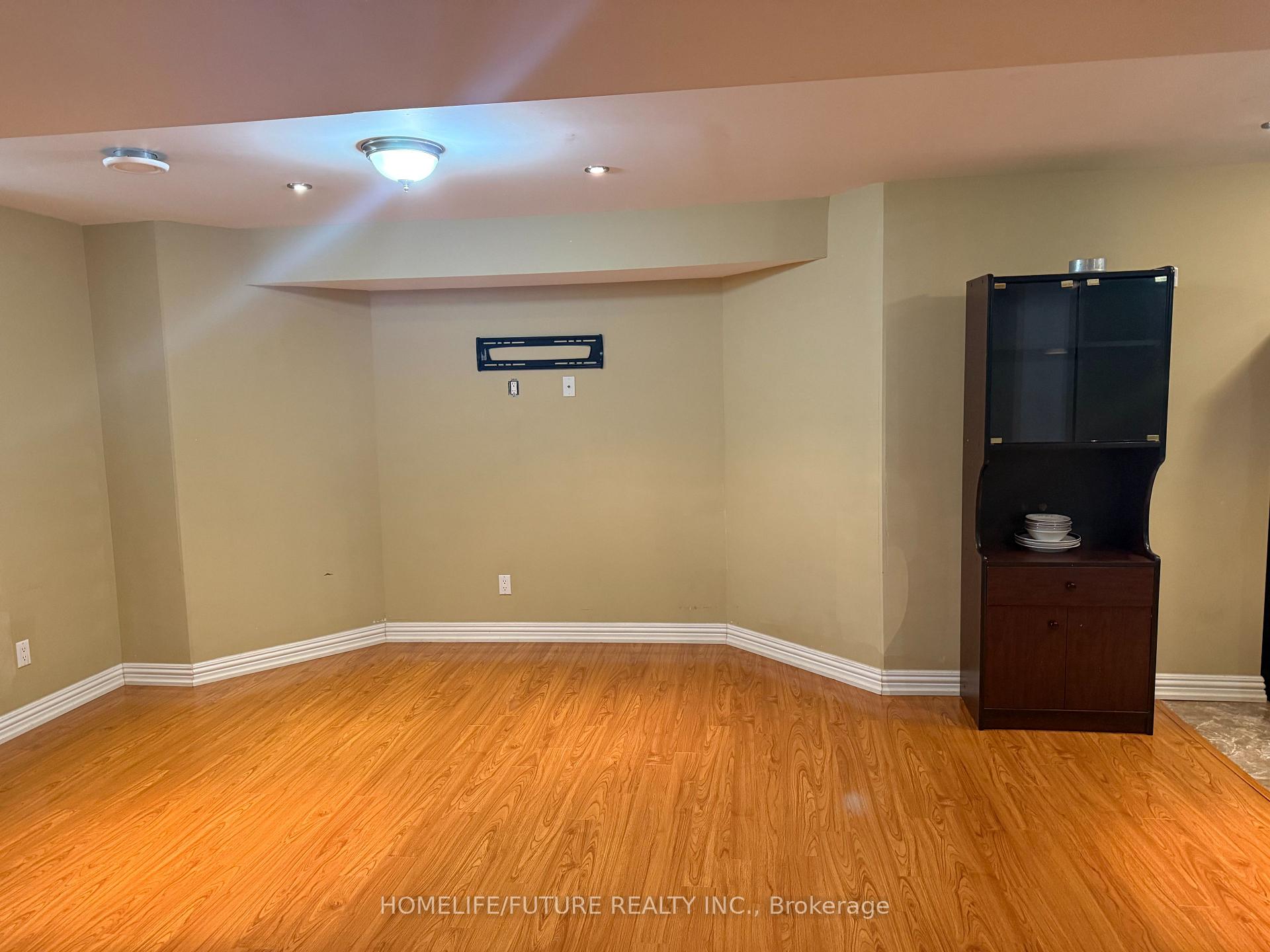 Photo 4 of Unit Bsmt, 13 Hislop Drive, Markham, Box Grove — HOMEH