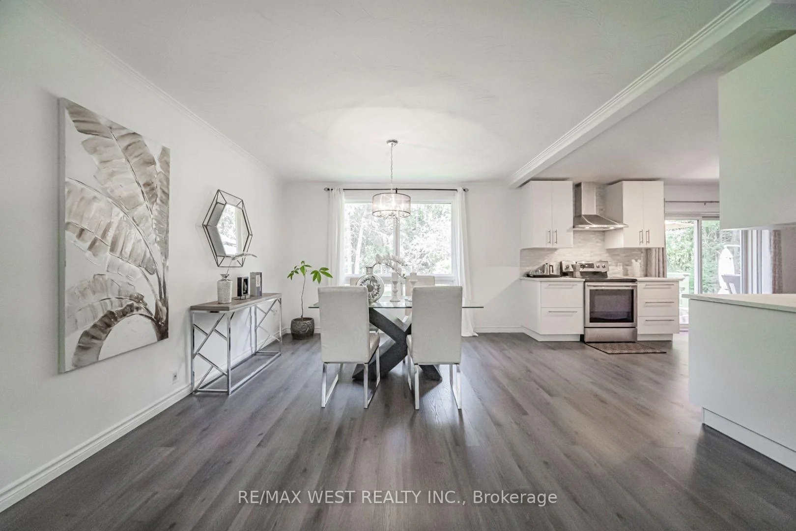 Photo 10 of 9510 Morning Glory Road, Georgina, Pefferlaw — HOMEH
