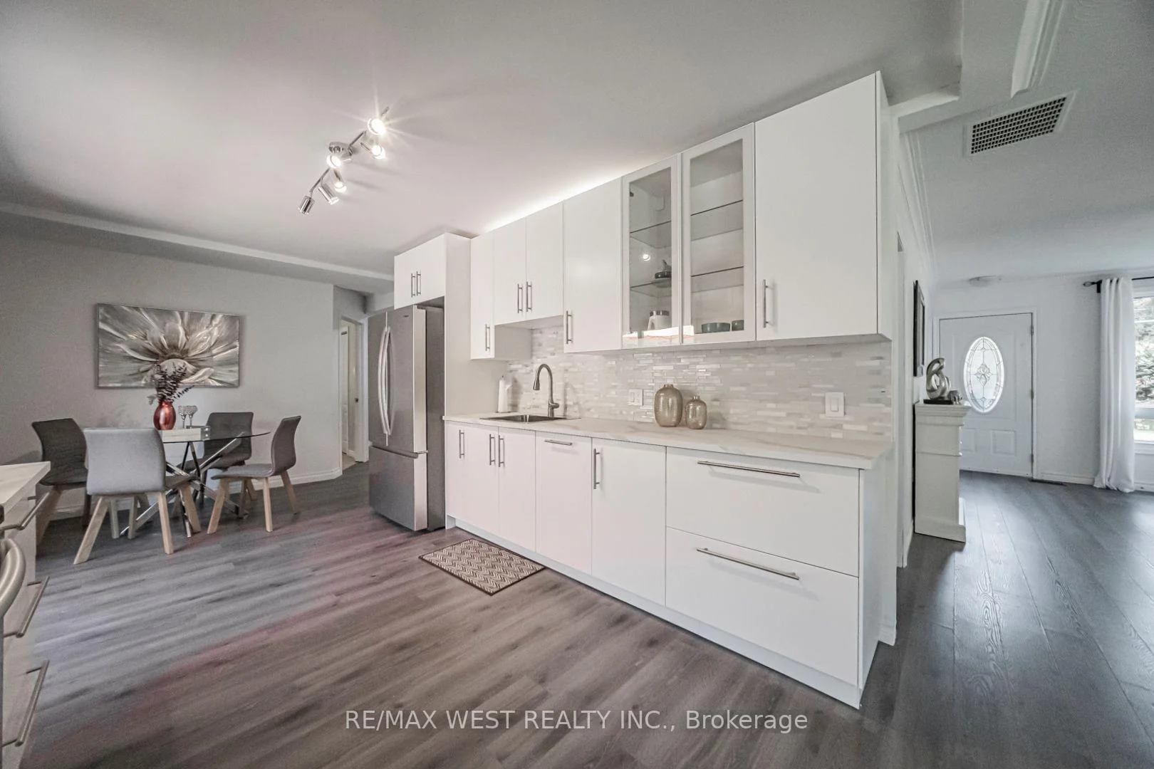 Photo 24 of 9510 Morning Glory Road, Georgina, Pefferlaw — HOMEH