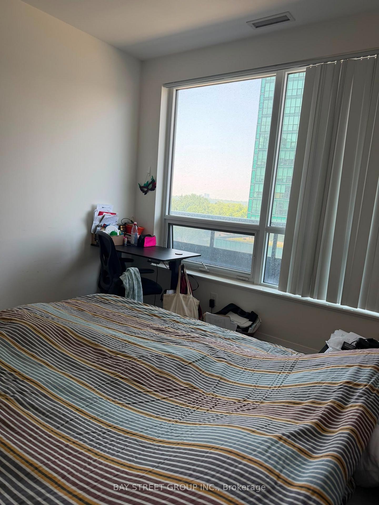 Photo 10 of Unit 811, 2 Anndale Drive, North York, Willowdale East — HOMEH