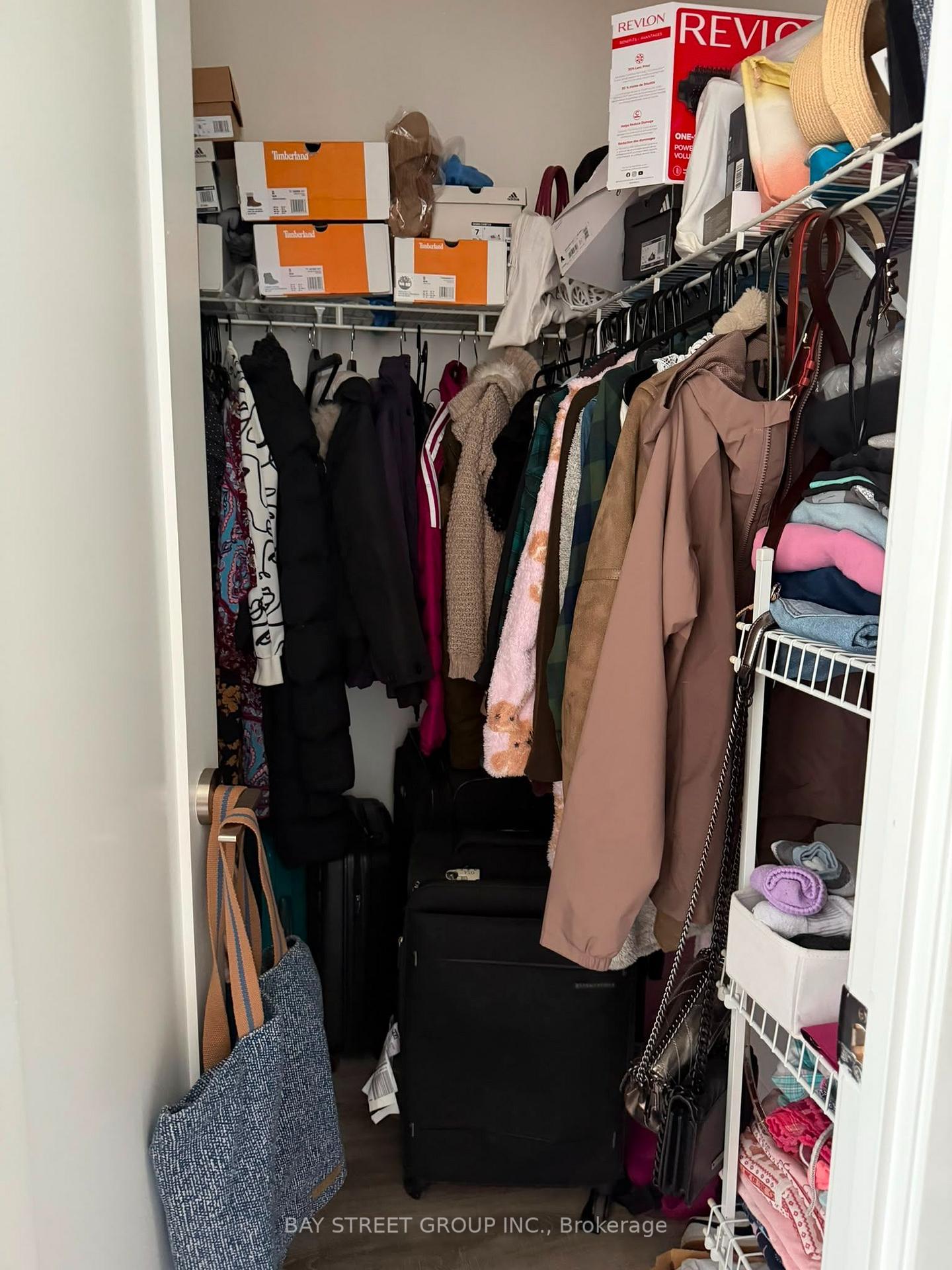 Photo 20 of Unit 811, 2 Anndale Drive, North York, Willowdale East — HOMEH