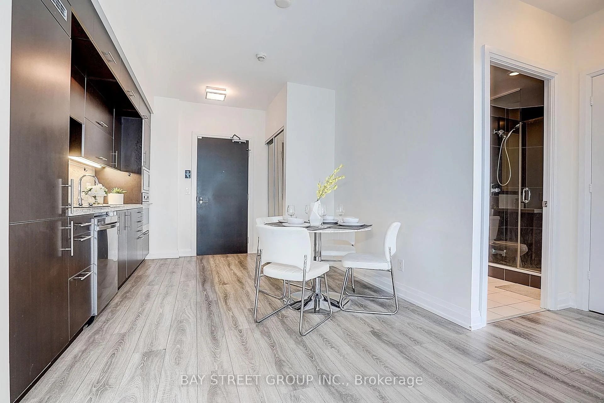 Photo 29 of Unit 811, 2 Anndale Drive, North York, Willowdale East — HOMEH