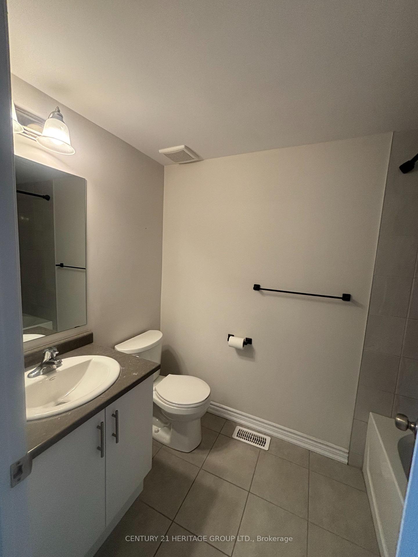 Photo 11 of Unit 6, 677 Park Road N, Brantford, Lynden Hills — HOMEH