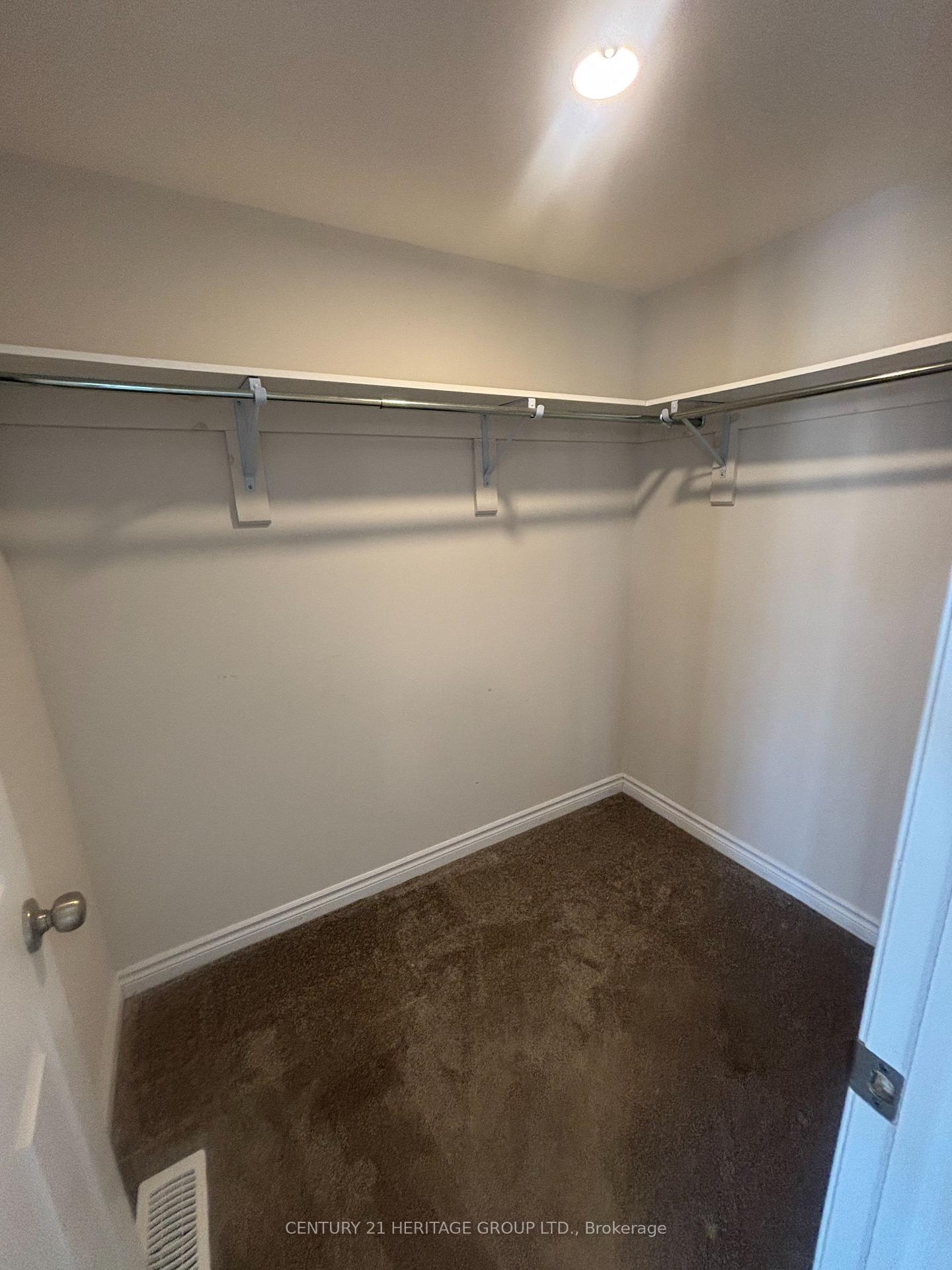 Photo 15 of Unit 6, 677 Park Road N, Brantford, Lynden Hills — HOMEH
