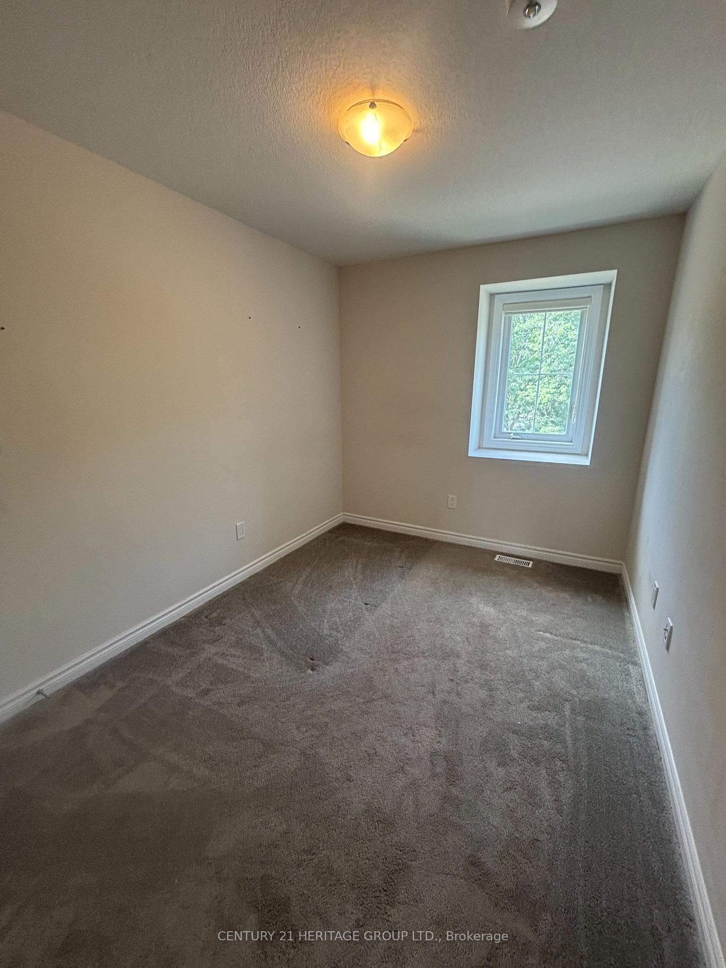 Photo 17 of Unit 6, 677 Park Road N, Brantford, Lynden Hills — HOMEH
