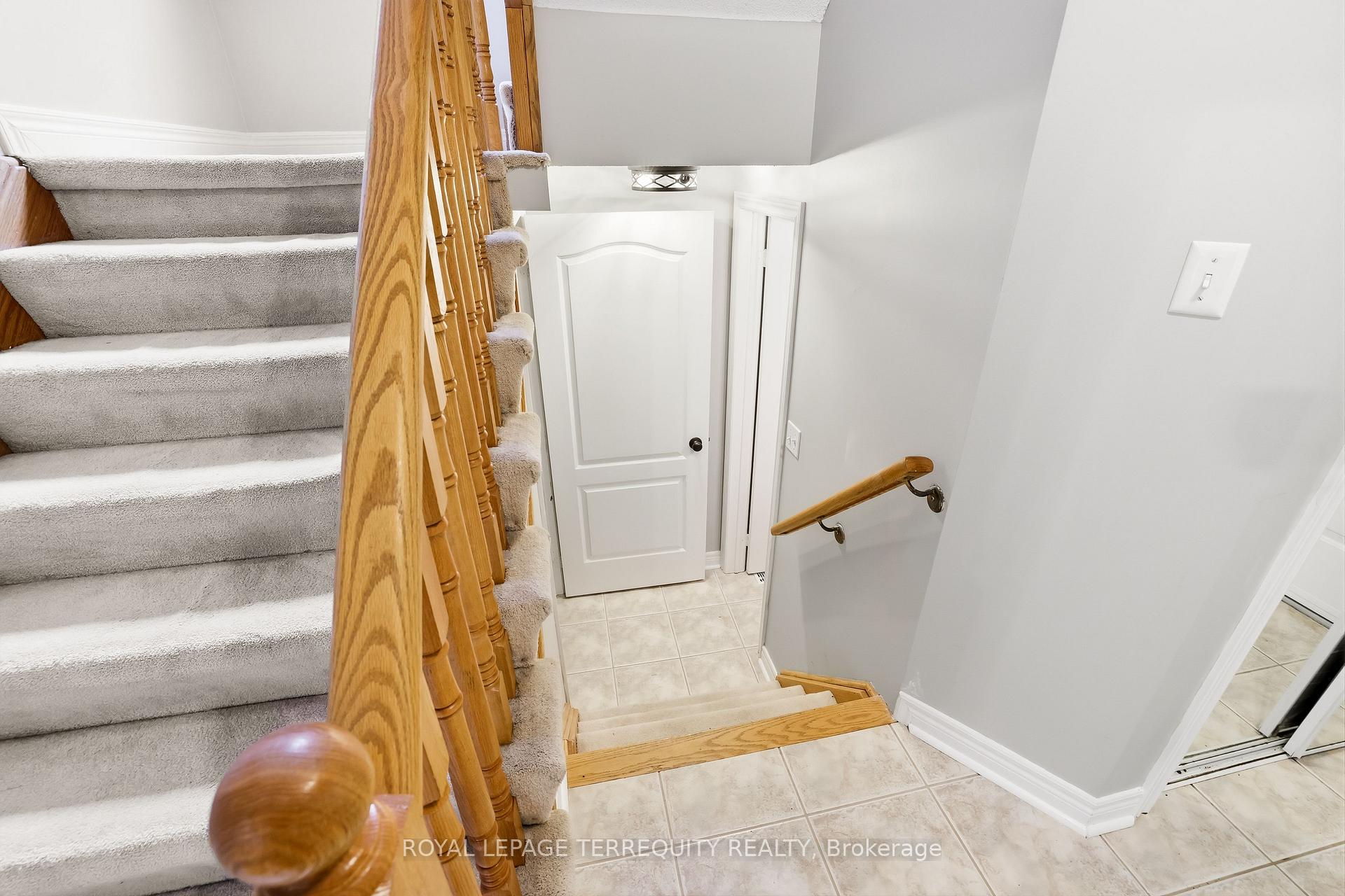 Photo 20 of 8 Sinden Drive, Whitby, Brooklin — HOMEH