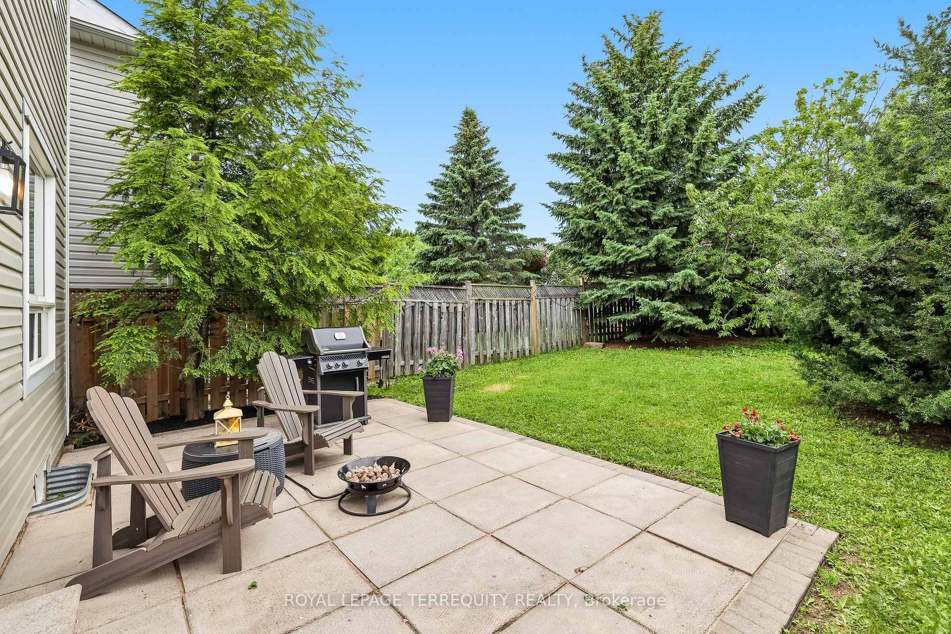Photo 41 of 8 Sinden Drive, Whitby, Brooklin — HOMEH