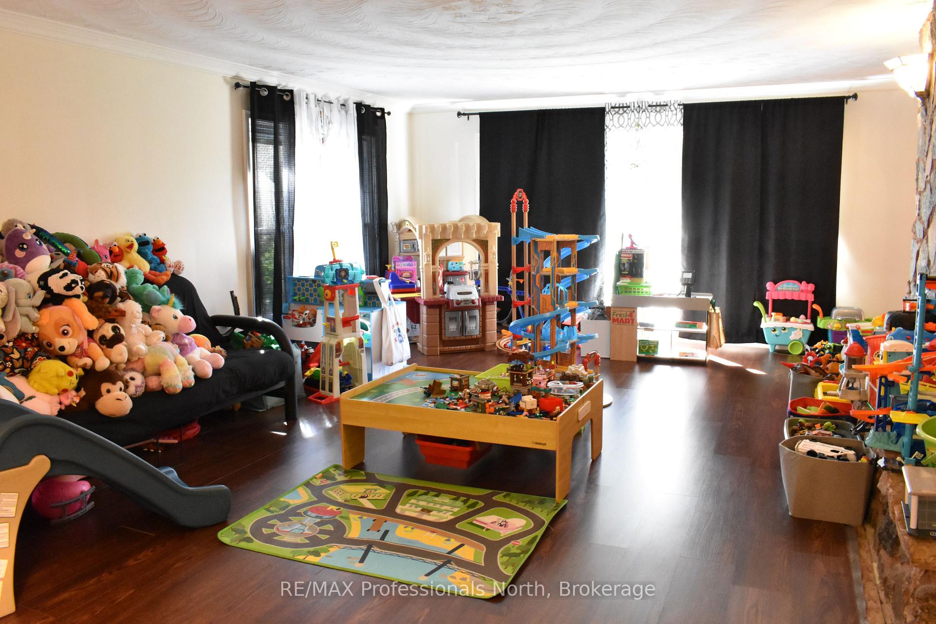 Photo 13 of 8111 County Road 503, Minden Hills, Snowdon — HOMEH