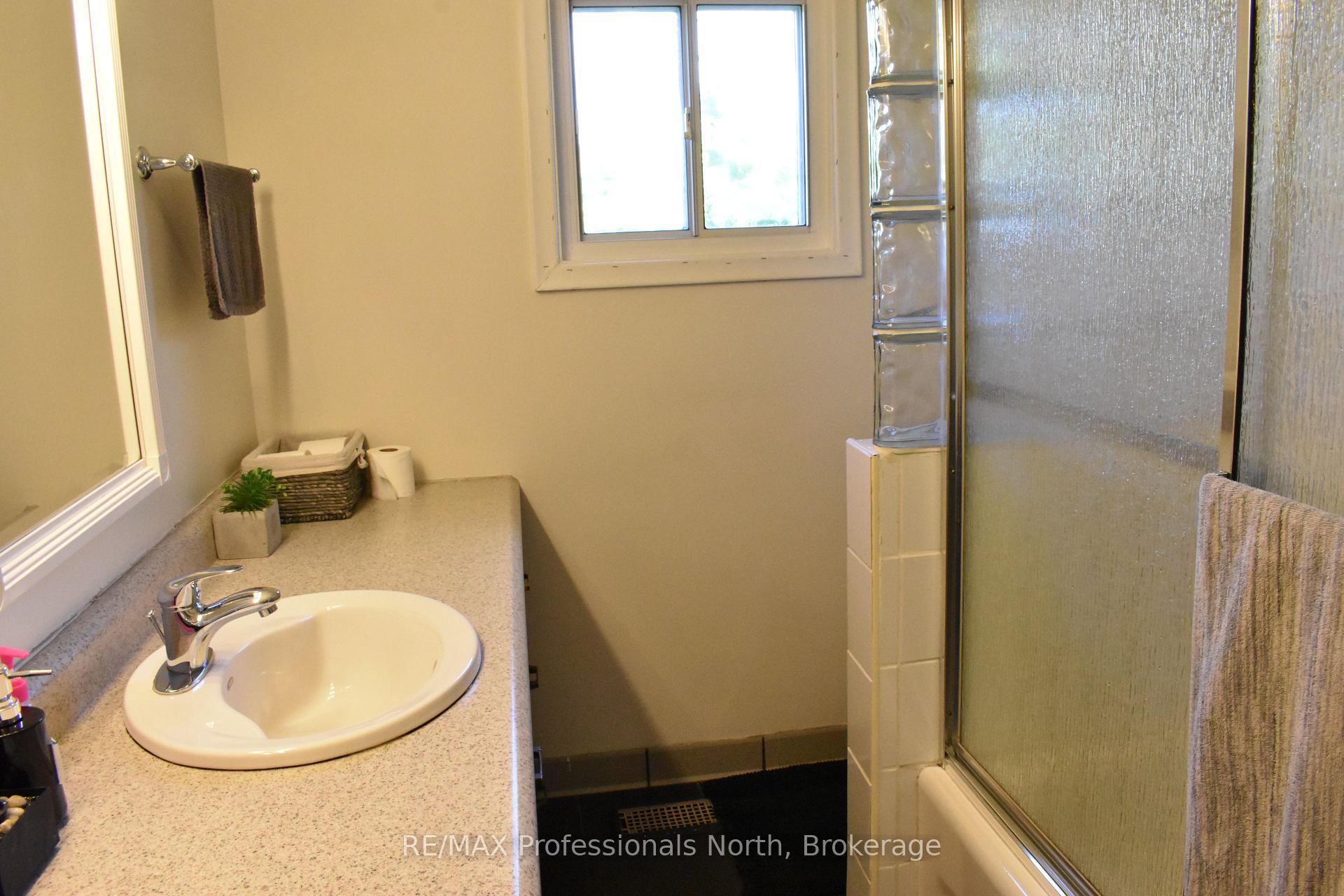 Photo 27 of 8111 County Road 503, Minden Hills, Snowdon — HOMEH
