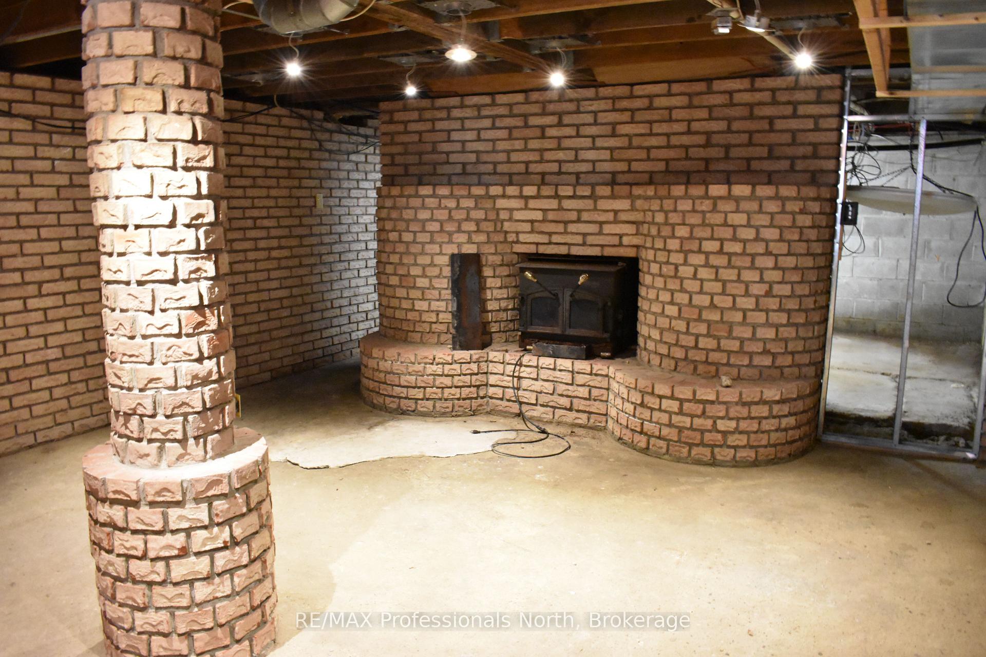 Photo 34 of 8111 County Road 503, Minden Hills, Snowdon — HOMEH