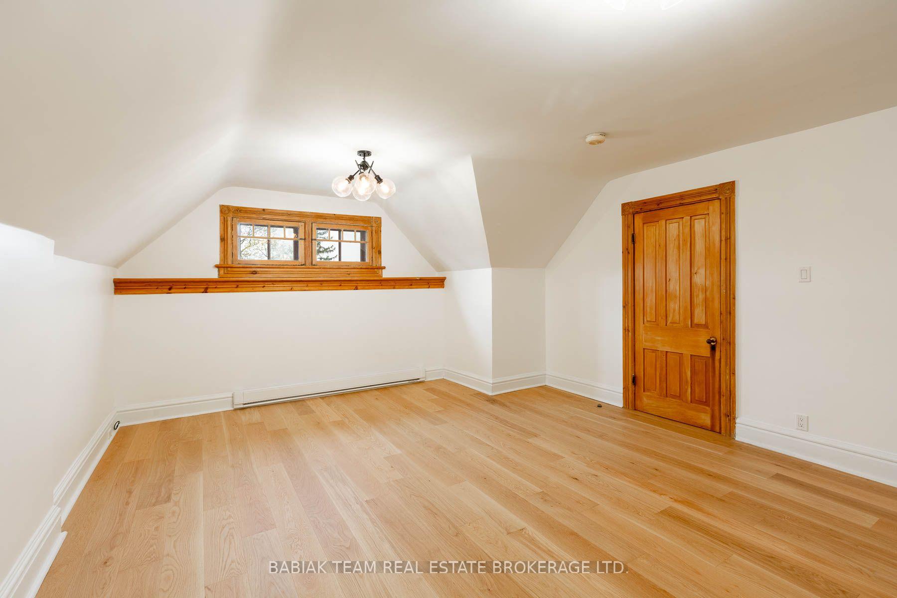 Photo 5 of Unit Unit 3, 24A Woodside Avenue, Toronto, High Park North — HOMEH