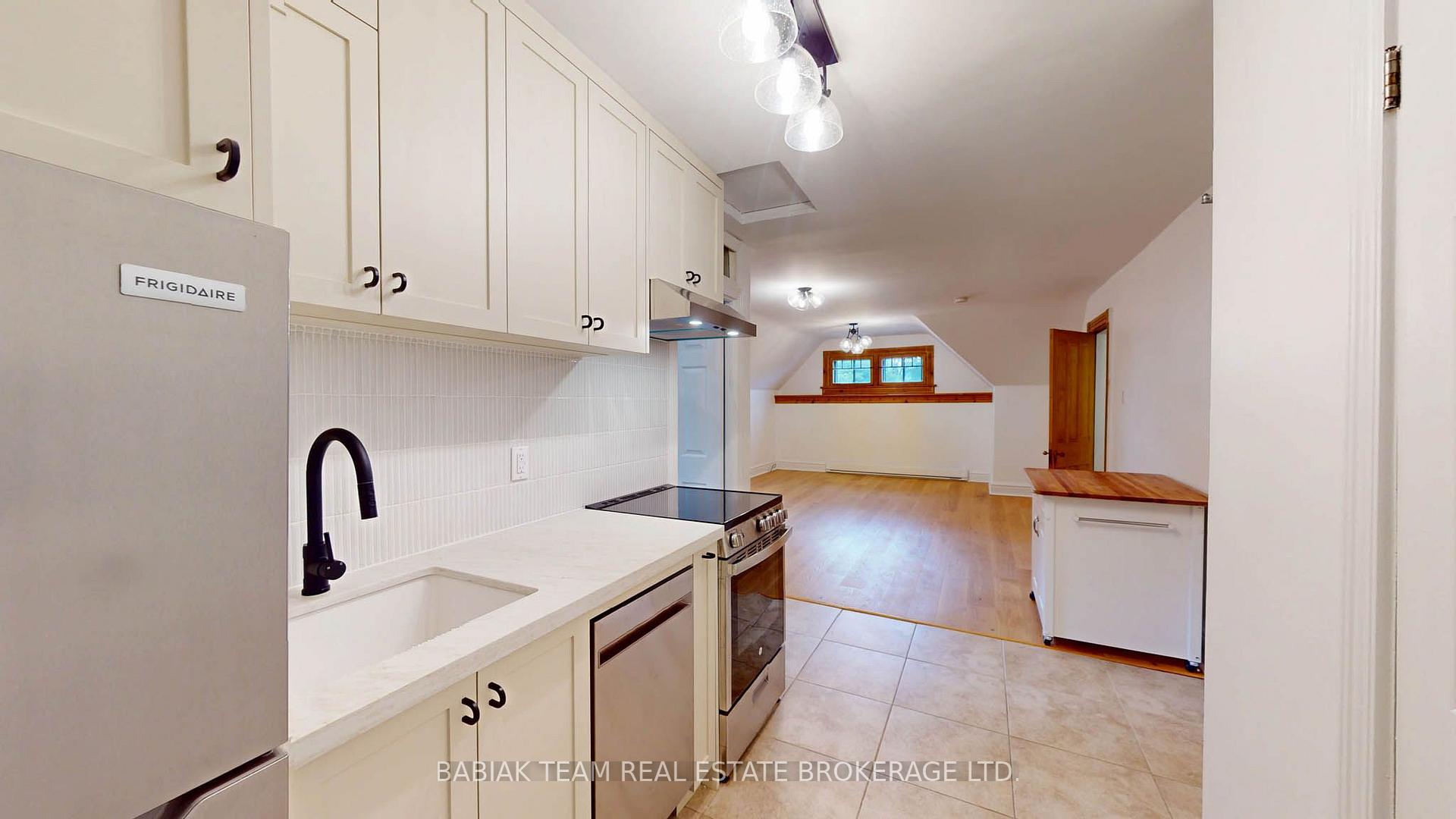 Photo 16 of Unit Unit 3, 24A Woodside Avenue, Toronto, High Park North — HOMEH