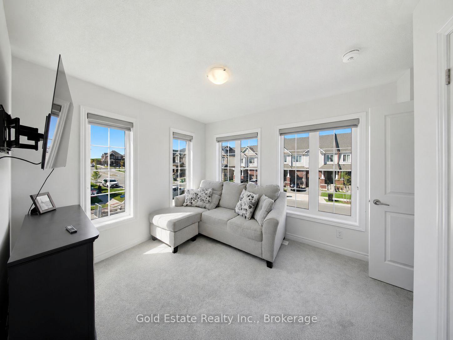 Photo 31 of 3 Georgina Street, Kitchener, Huron Park — HOMEH