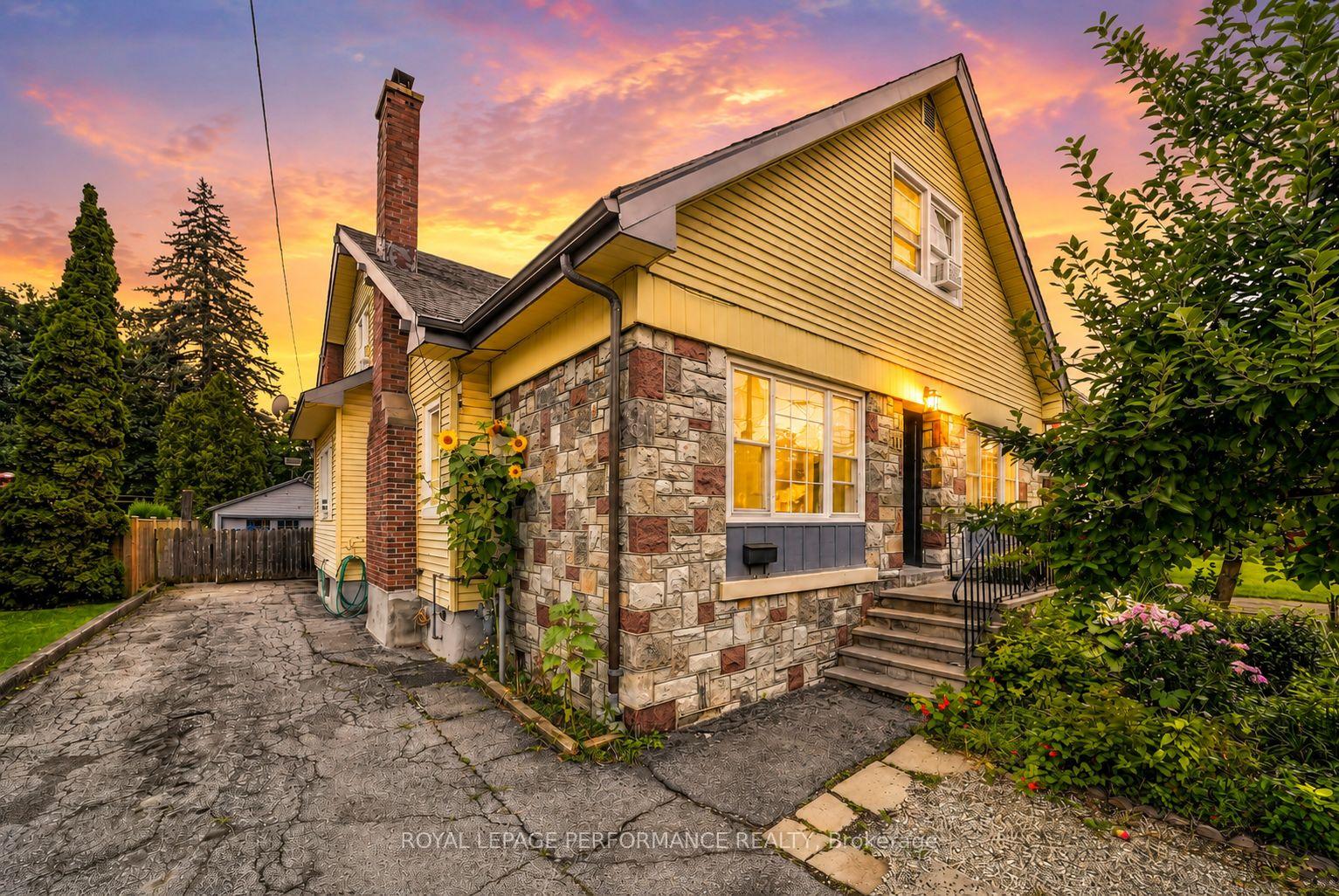 Photo 1 of 114 Gloucester Street N, Cornwall, Cornwall — HOMEH