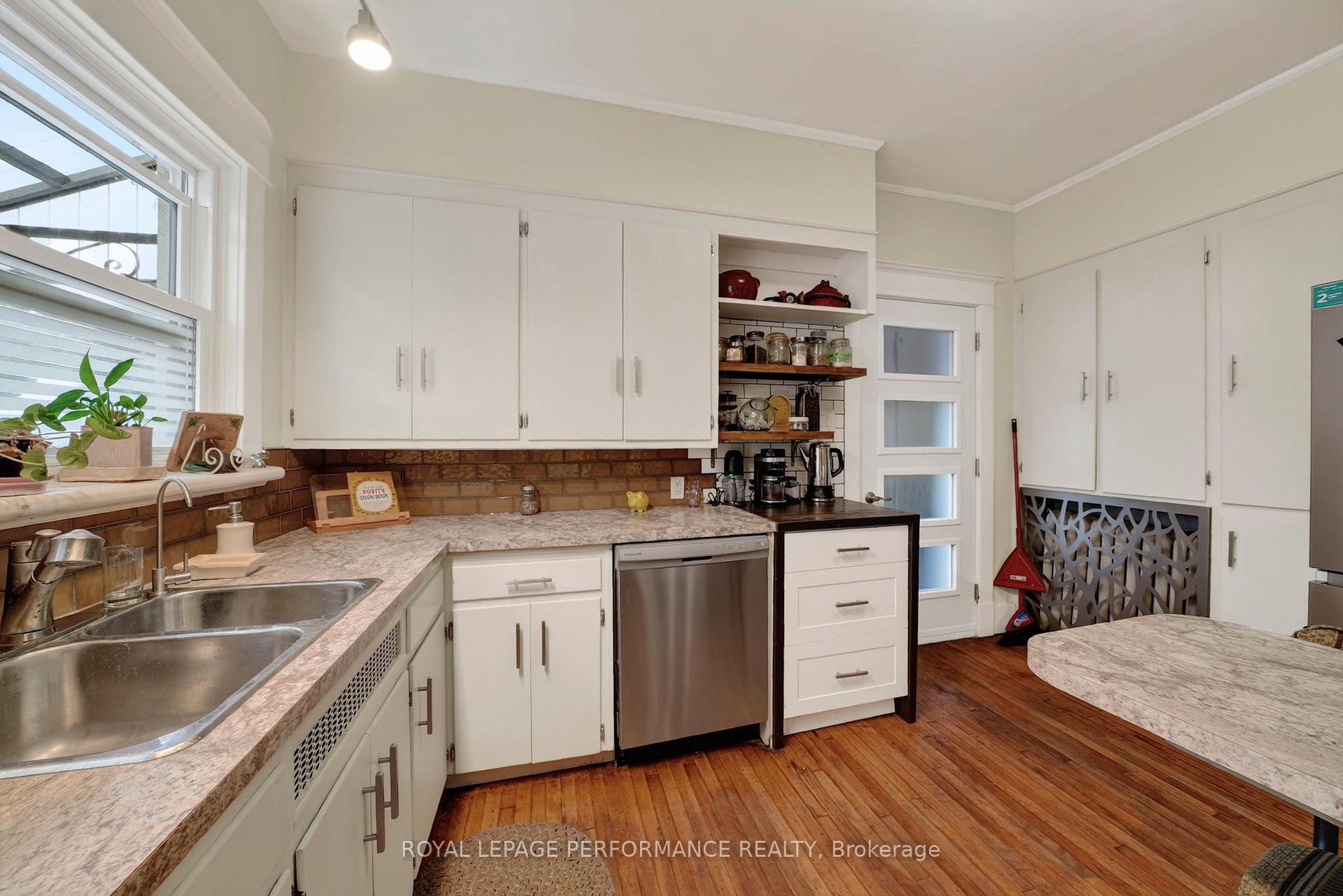 Photo 16 of 114 Gloucester Street N, Cornwall, Cornwall — HOMEH