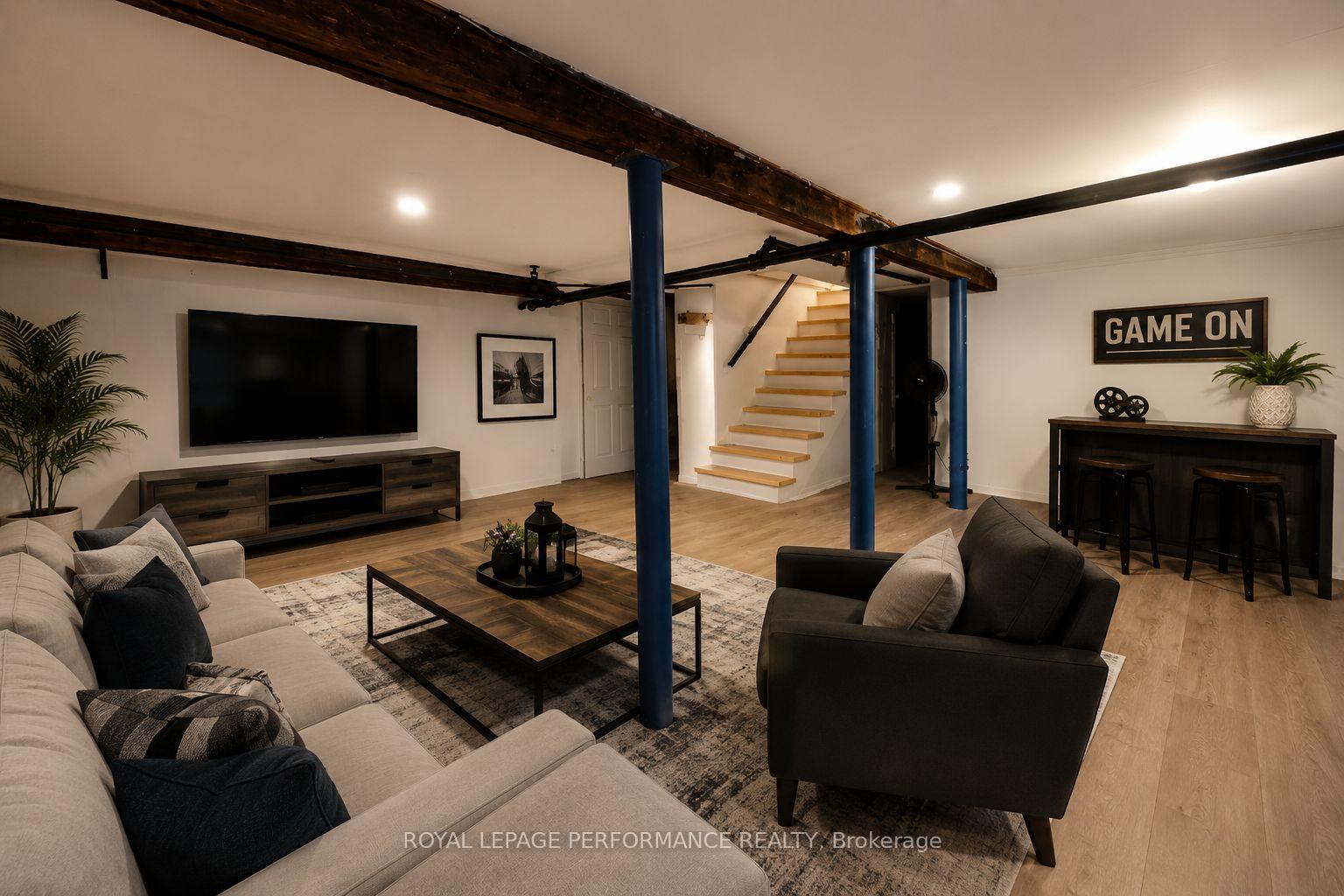 Photo 38 of 114 Gloucester Street N, Cornwall, Cornwall — HOMEH