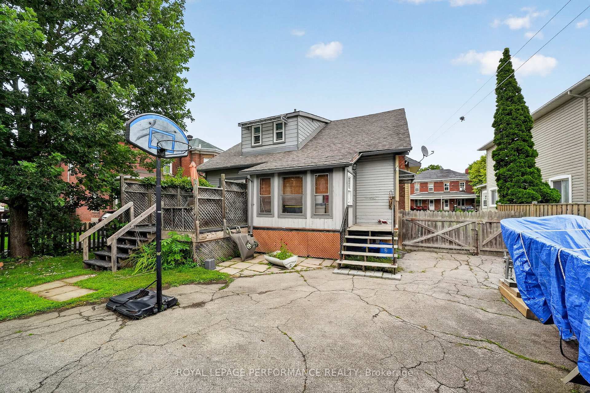Photo 41 of 114 Gloucester Street N, Cornwall, Cornwall — HOMEH