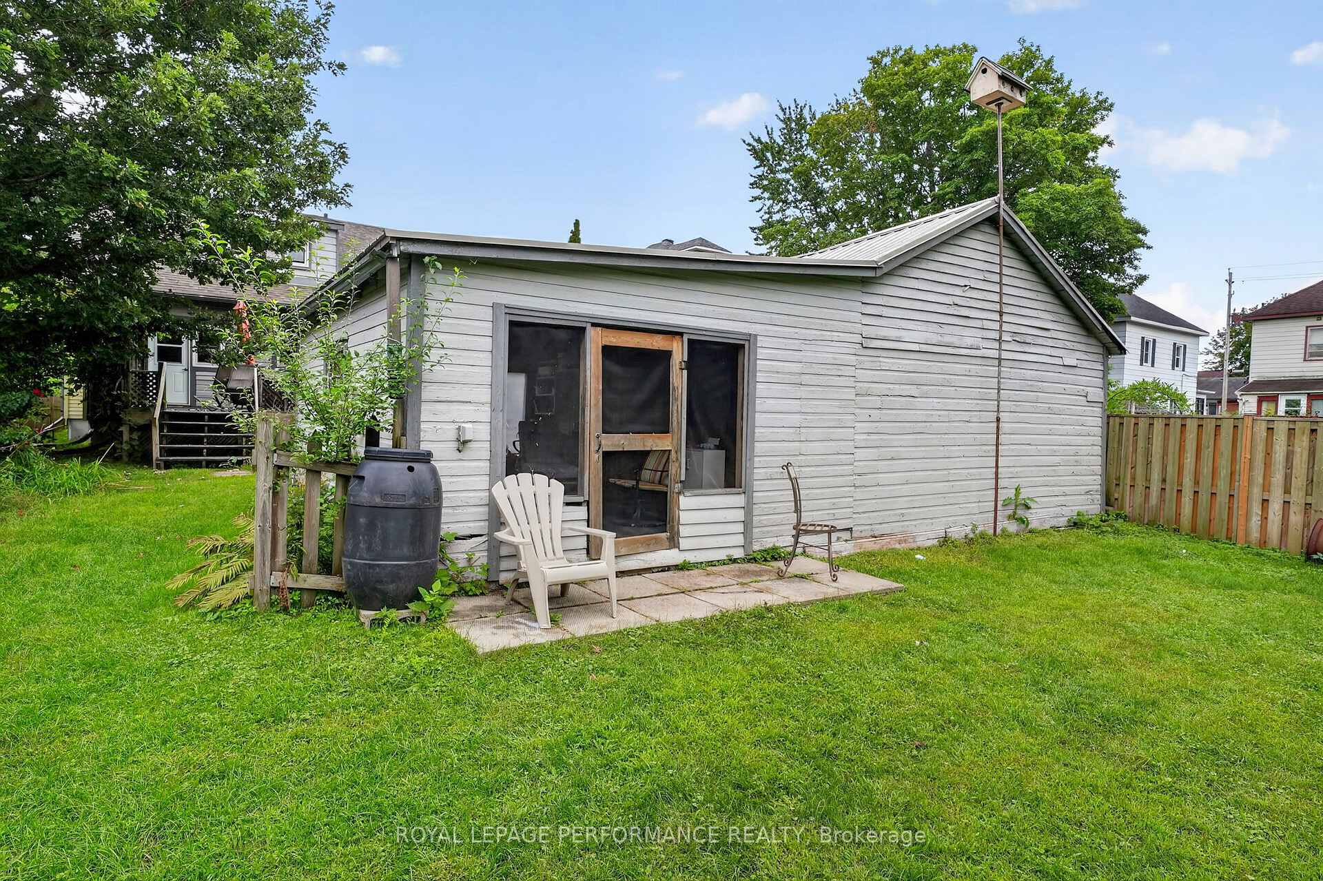 Photo 44 of 114 Gloucester Street N, Cornwall, Cornwall — HOMEH