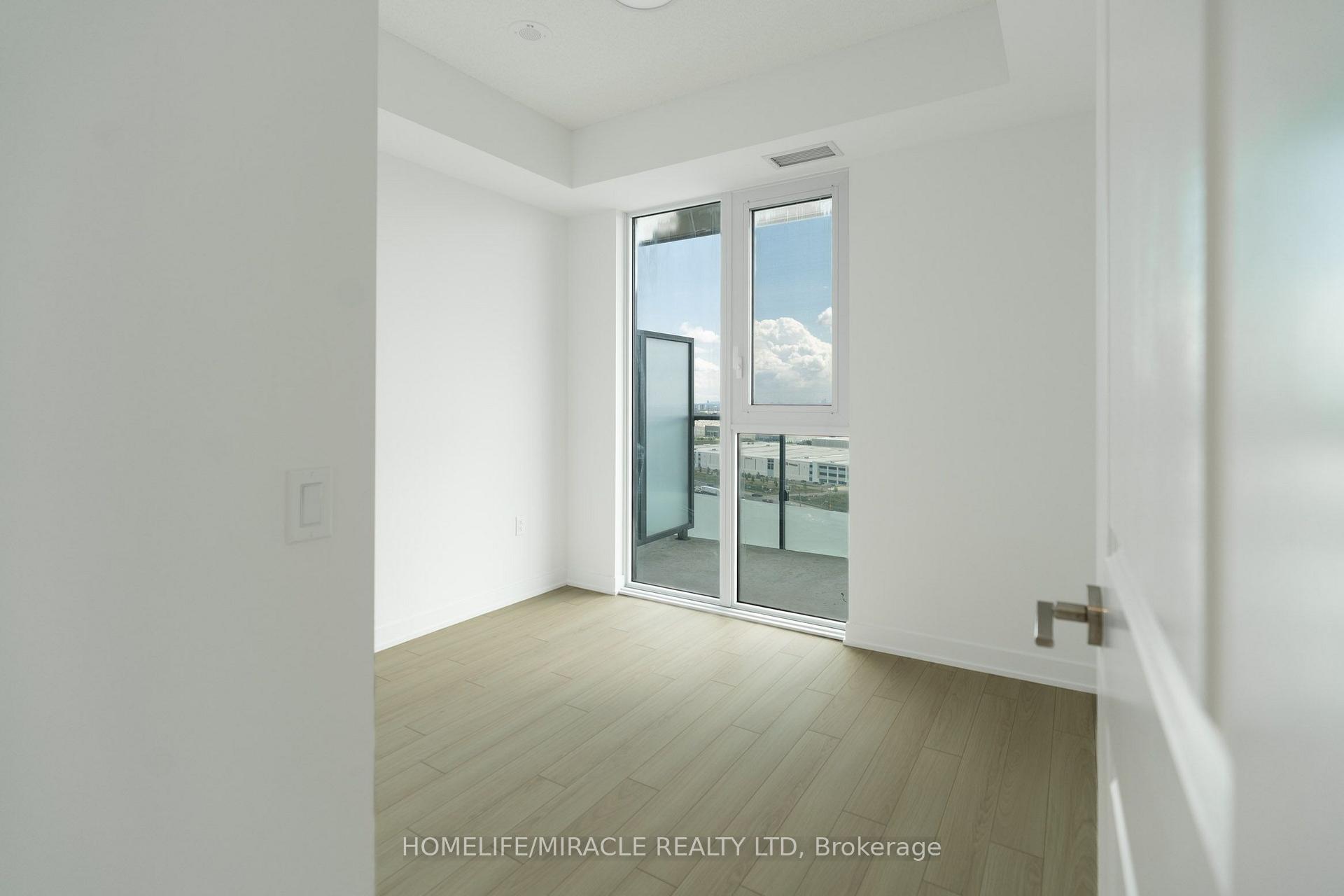 Photo 12 of Unit 1604, 15 Skyridge Drive, Brampton, Bram East — HOMEH