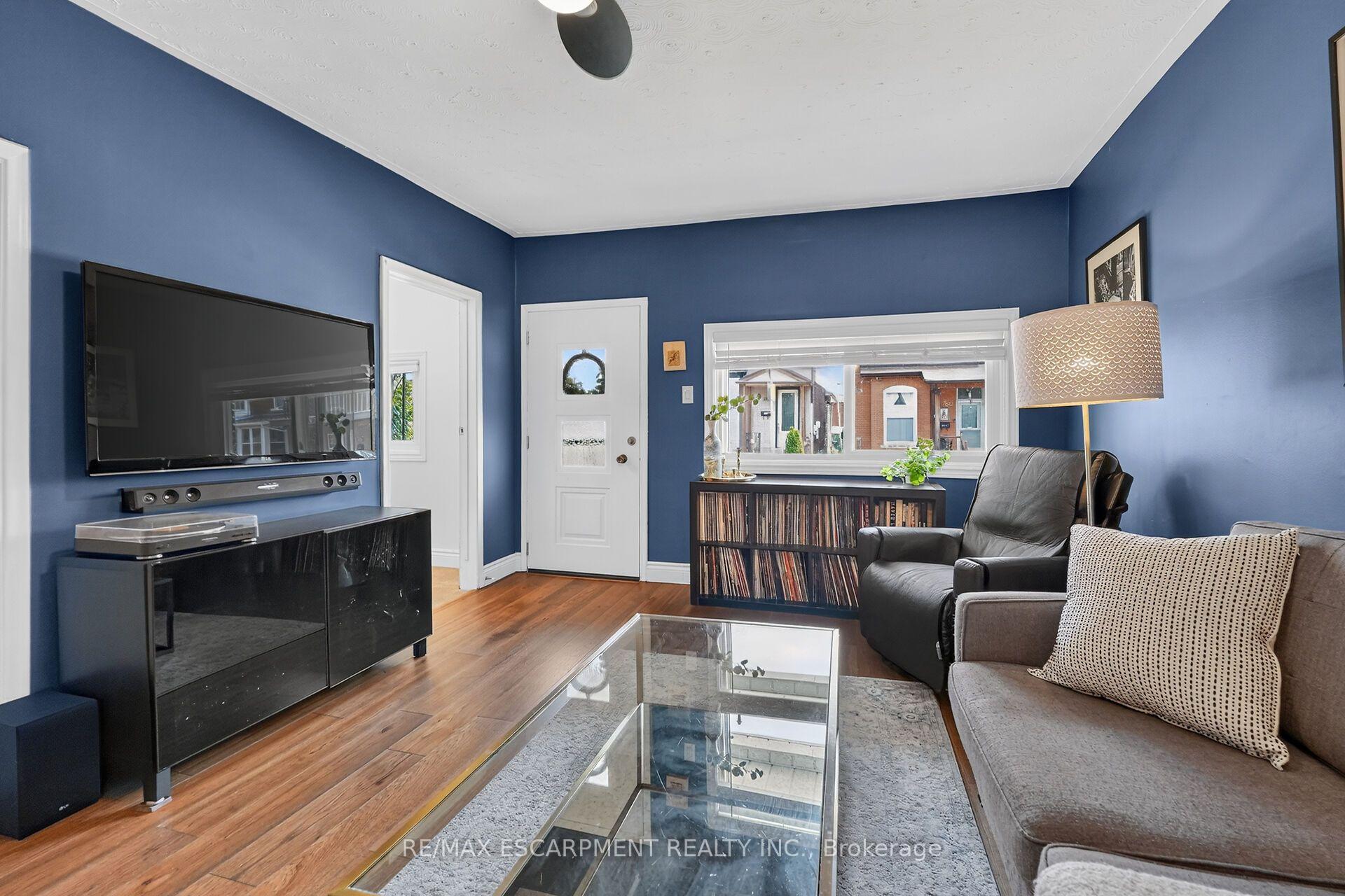 Photo 8 of 187 Ray Street N, Hamilton, Strathcona — HOMEH