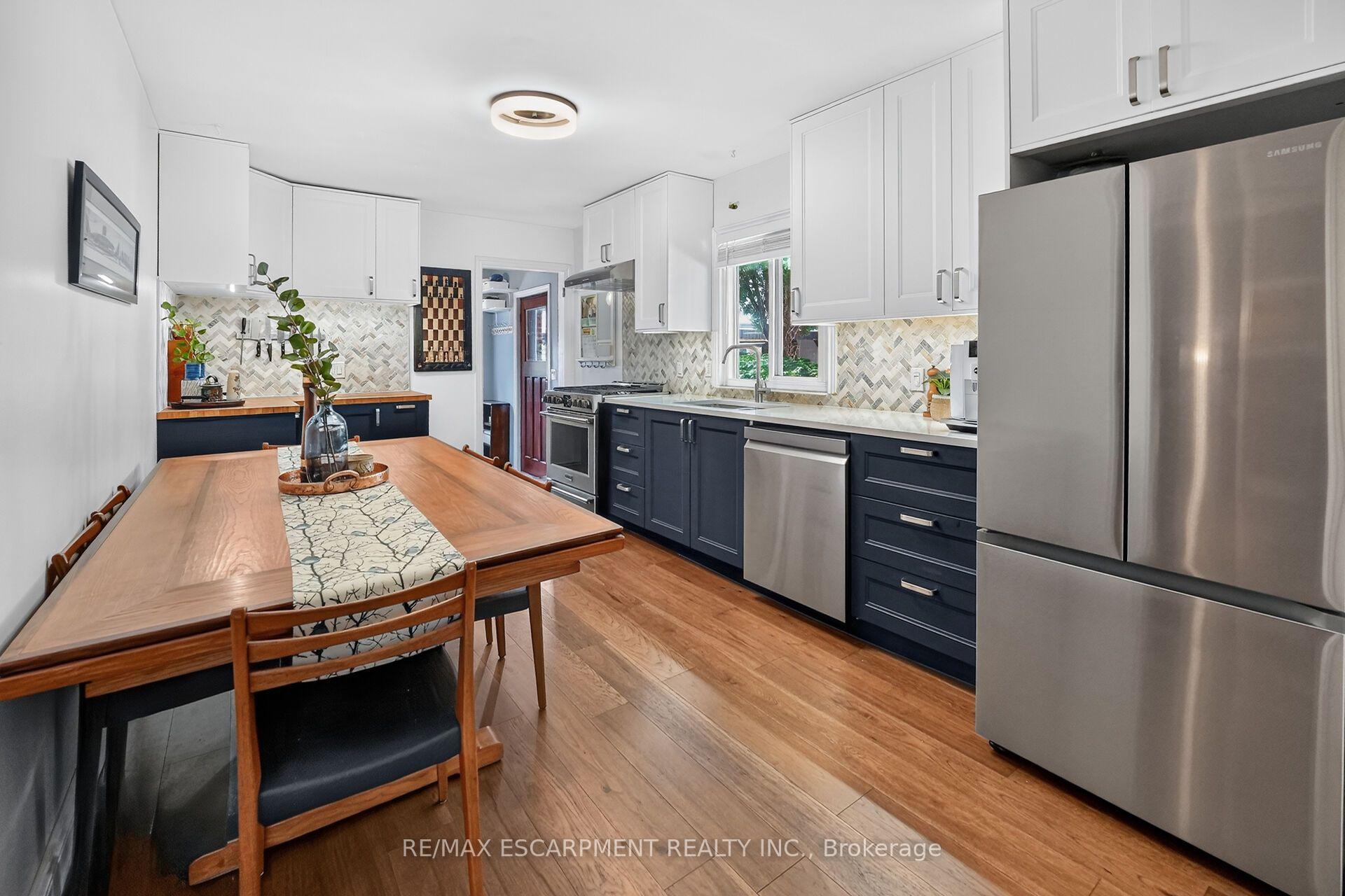 Photo 12 of 187 Ray Street N, Hamilton, Strathcona — HOMEH