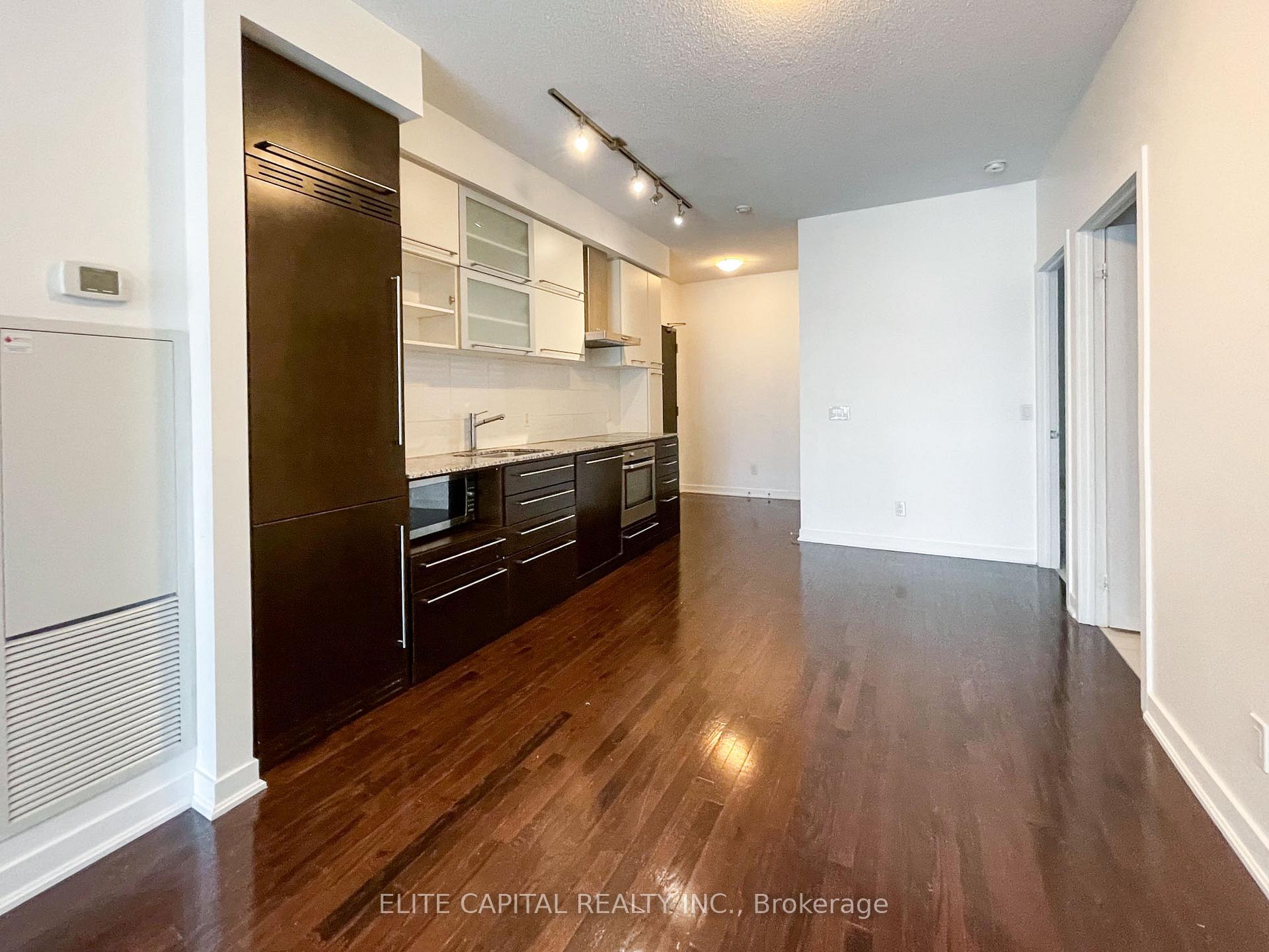 Photo 2 of Unit 502, 770 Bay Street, Toronto, Bay Street Corridor — HOMEH
