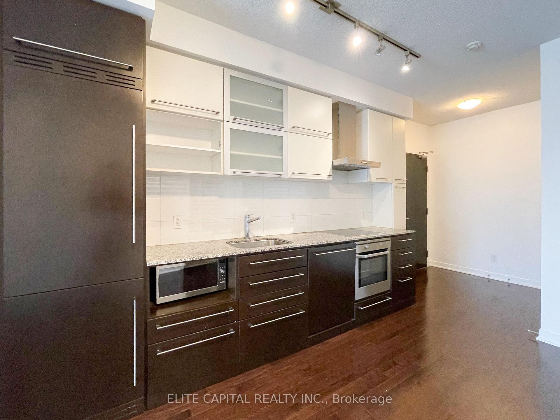 Photo 4 of Unit 502, 770 Bay Street, Toronto, Bay Street Corridor — HOMEH